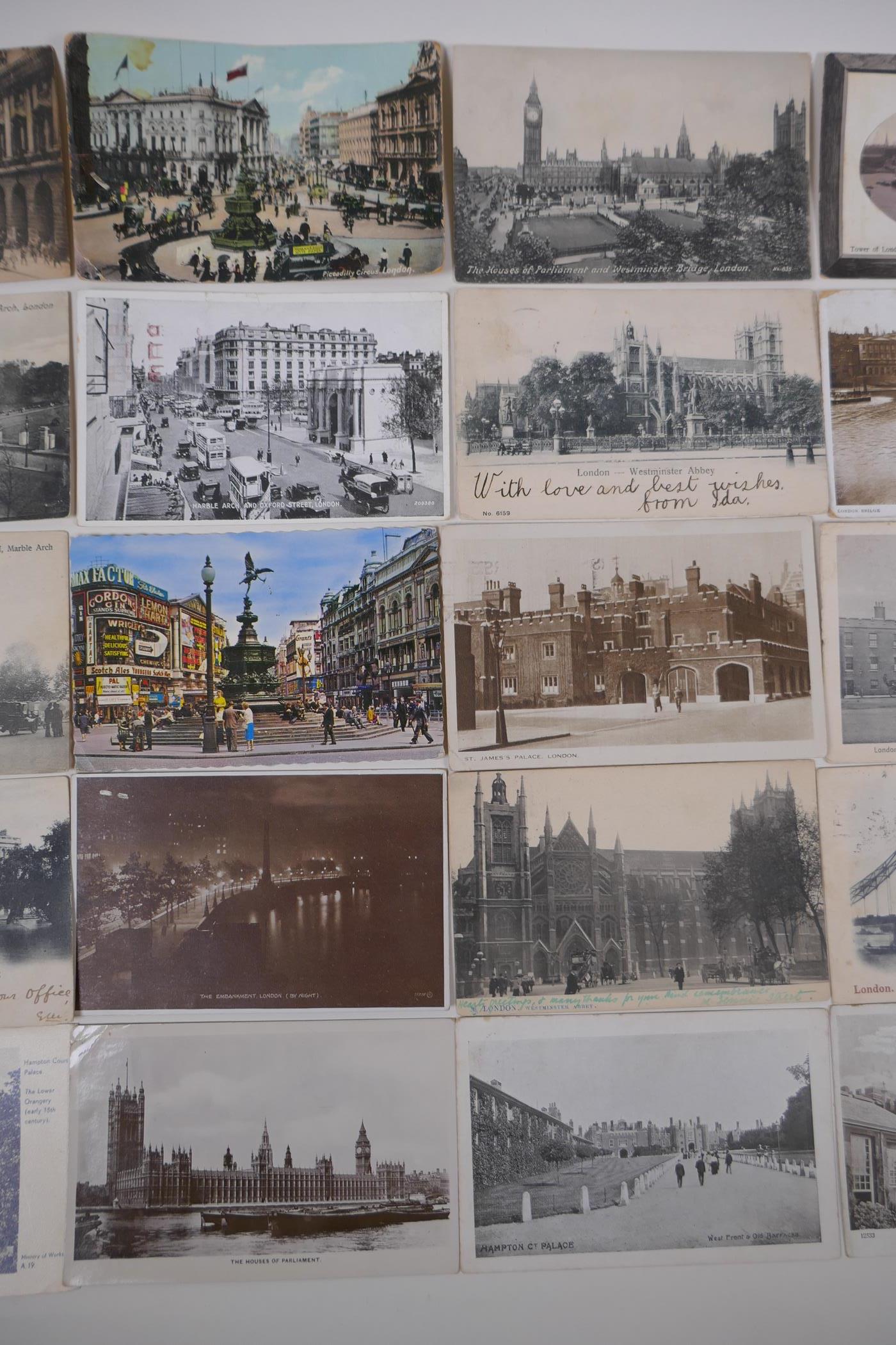 A quantity of late C19th and C20th postcards of London, approx 200, 14 x 9cm - Image 3 of 6