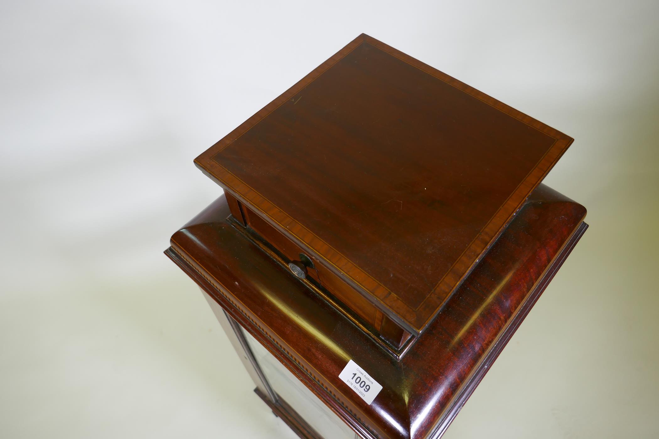 A Victorian inlaid mahogany vitrine/bijouterie cabinet, the shaped top with single drawer, glazed - Image 3 of 3