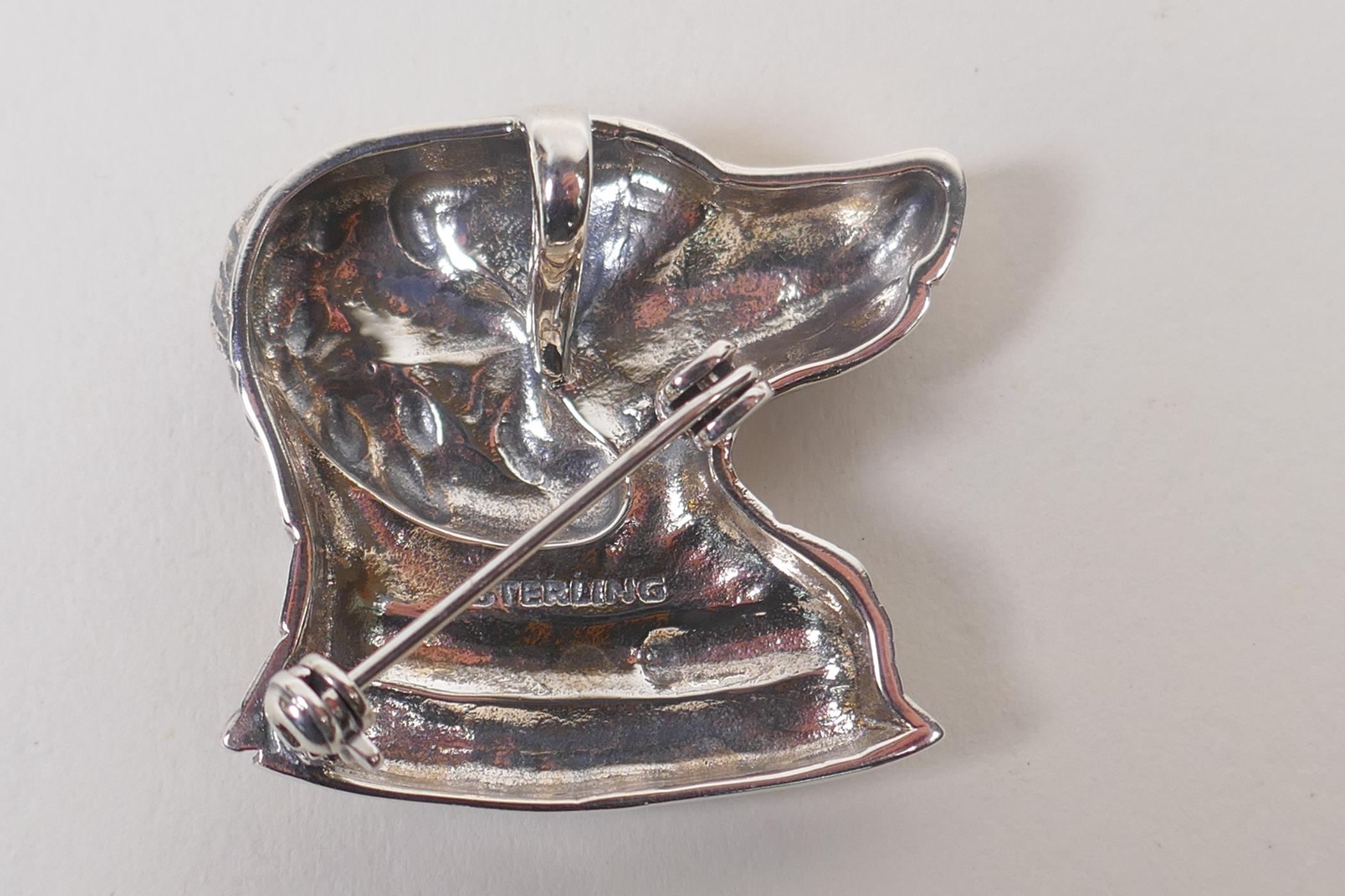 A sterling silver dog's head brooch, 3 x 3cm - Image 2 of 2