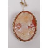 A 9ct gold cameo brooch, Birmingham 1977, maker EJCY & Co, gross weight 8.5g, 3.5cm long, with