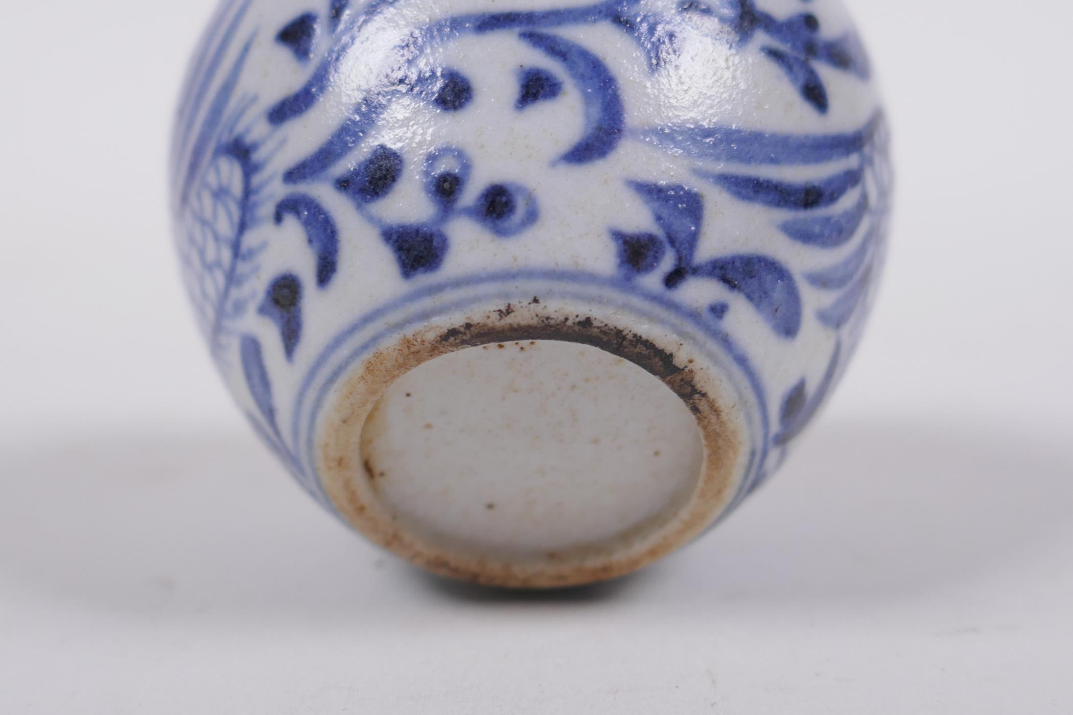 An early Chinese miniature blue and white porcelain pot with phoenix decoration, possibly Yuan - Image 5 of 5