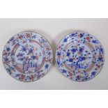 A pair of C18th/C19th Chinese Imari porcelain cabinet plates with floral decoration, AF, 22cm