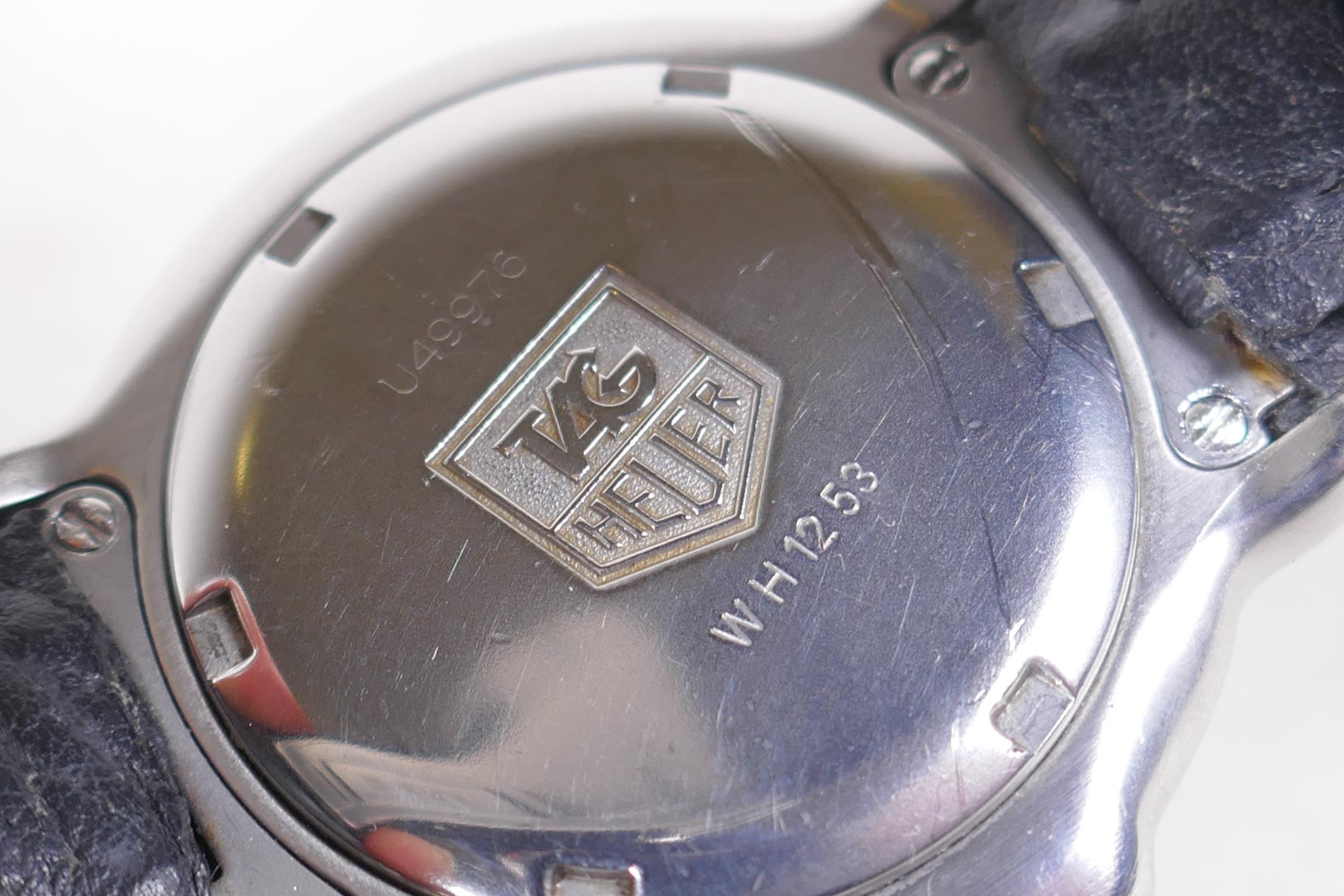 A Tag Heuer Professional Quartz 200 meters wristwatch with date aperture, the case marked U49976 and - Image 4 of 5