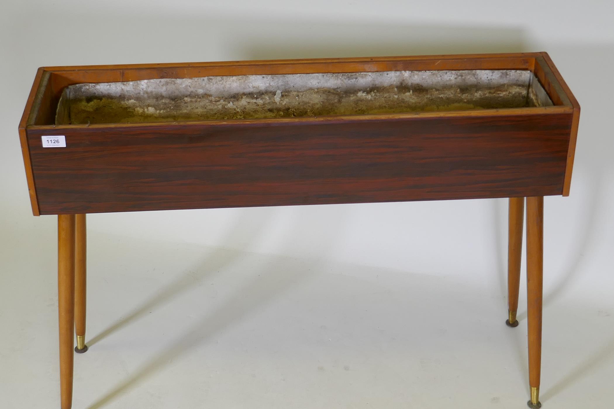 A mid-century planter with rosewood design, formica sides, pine lined with a metal liner, raised - Image 3 of 7