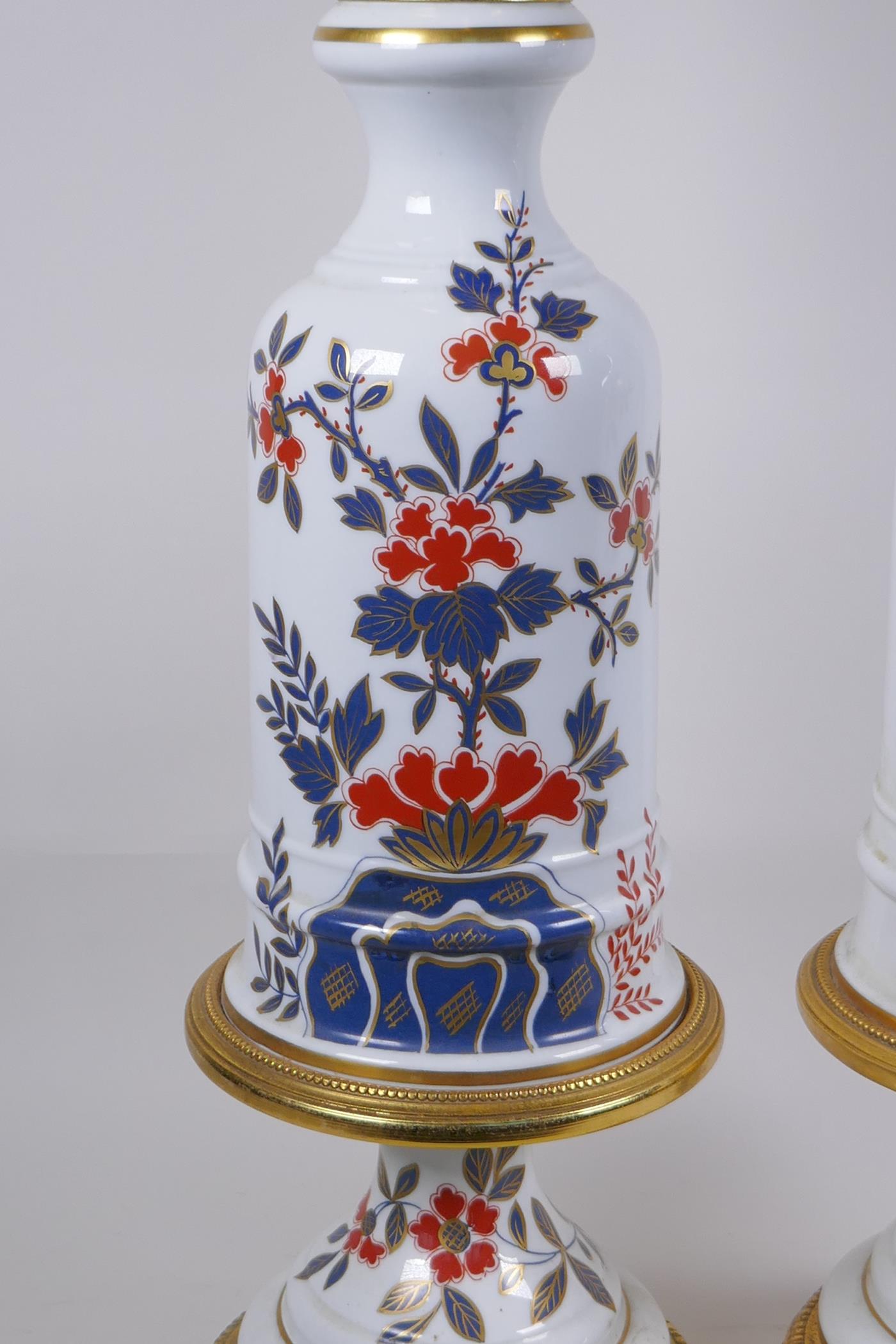 A pair of ormolu and porcelain lamp bases with Imari style decoration, 59cm high - Image 2 of 4