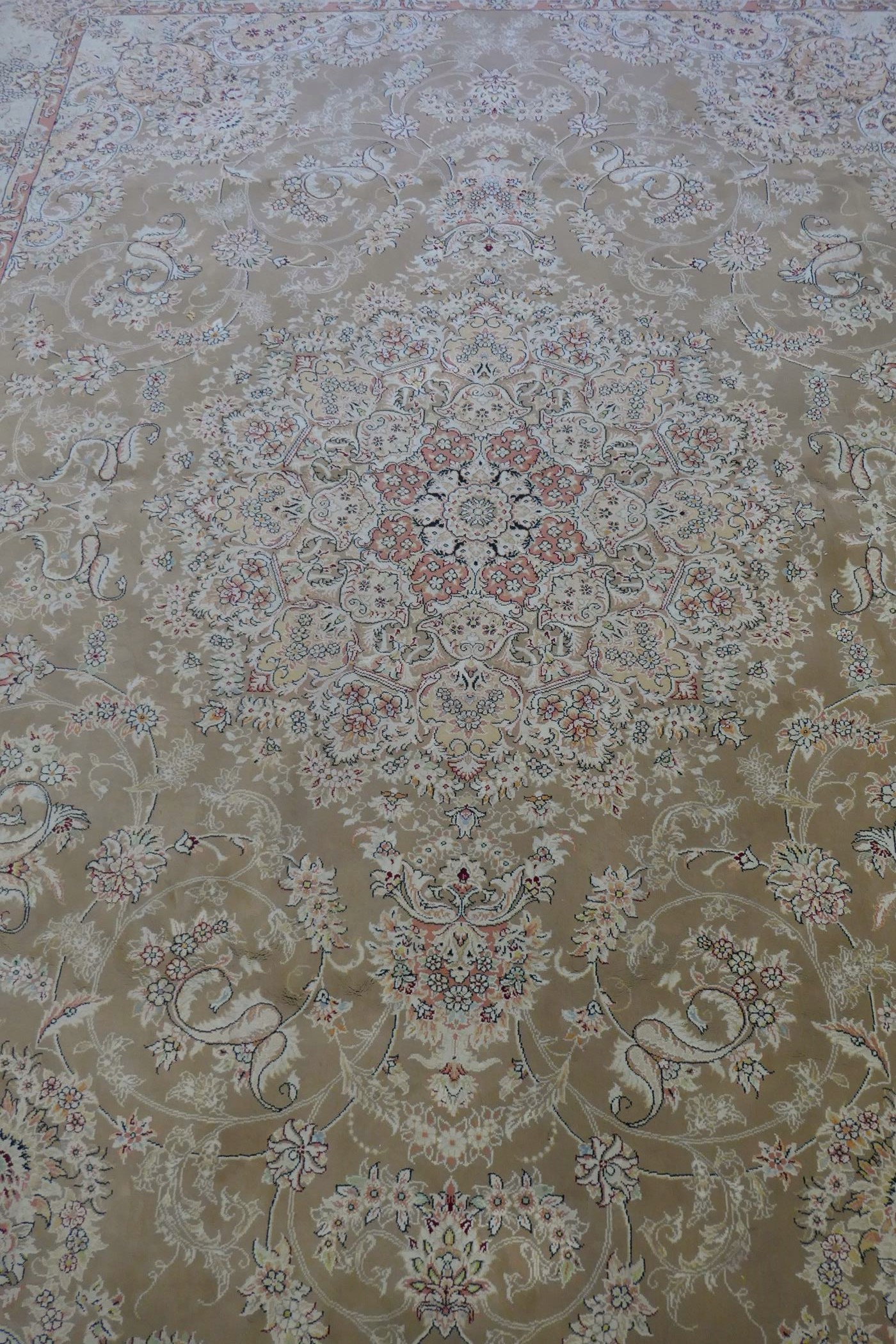 A large fine woven Iranian carpet with bespoke floral design on a buff coloured ground, 300 x 390cm - Image 4 of 6