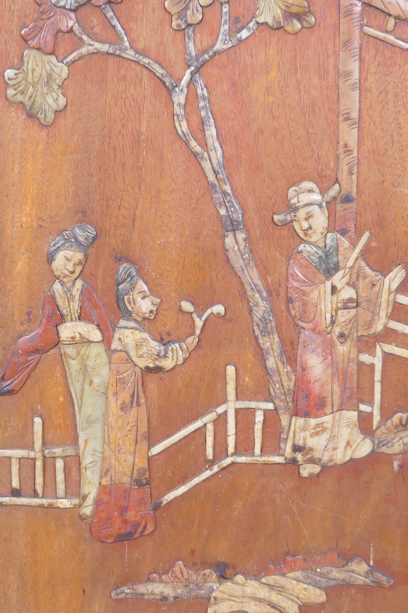 An antique Chinese hardwood panel with inlaid hardstone figural decoration, 20 x 46cm - Image 2 of 2