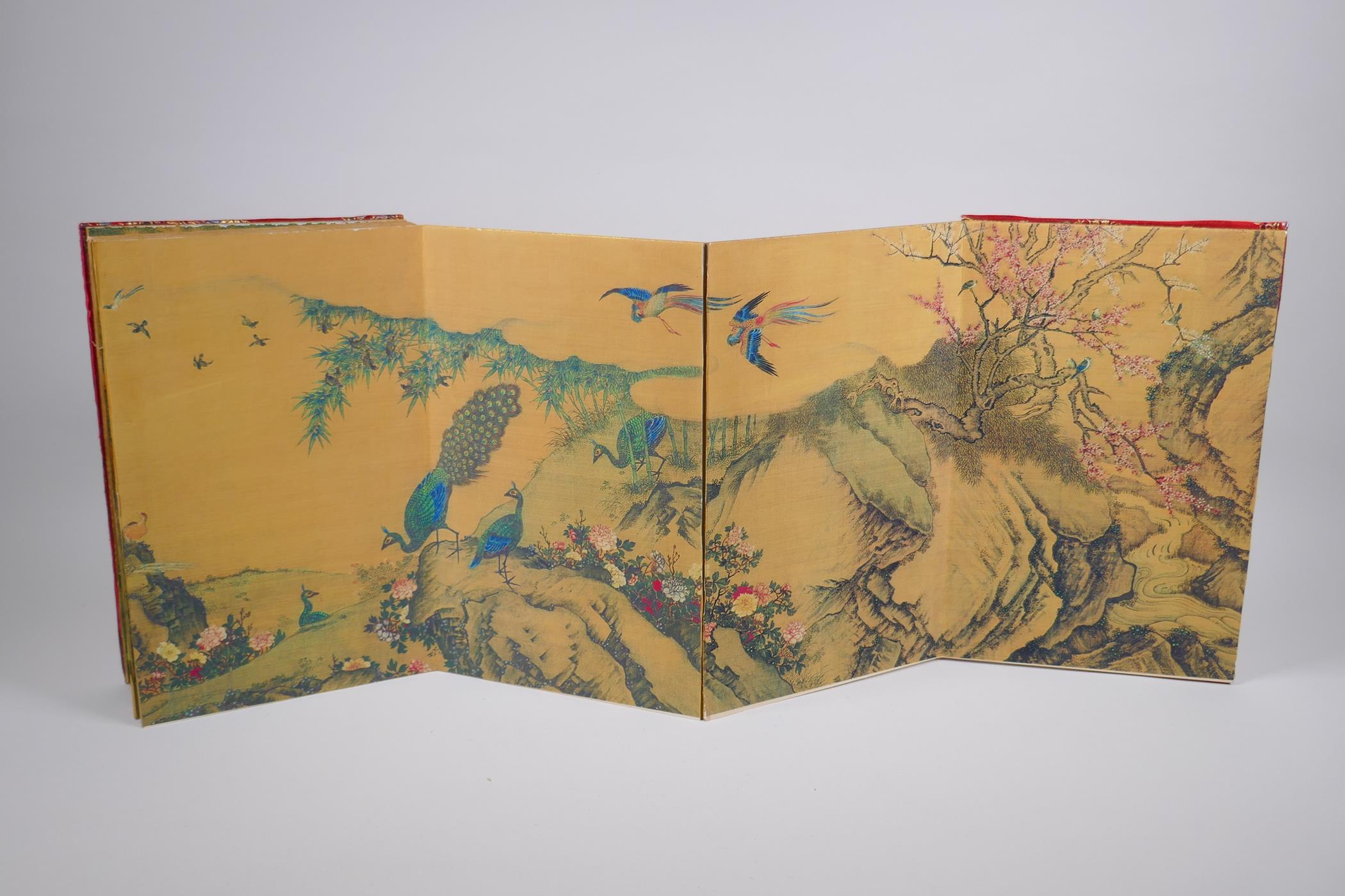 A Chinese printed concertina book depicting an extensive landscape with numerous asiatic birds, 18 x - Image 3 of 4