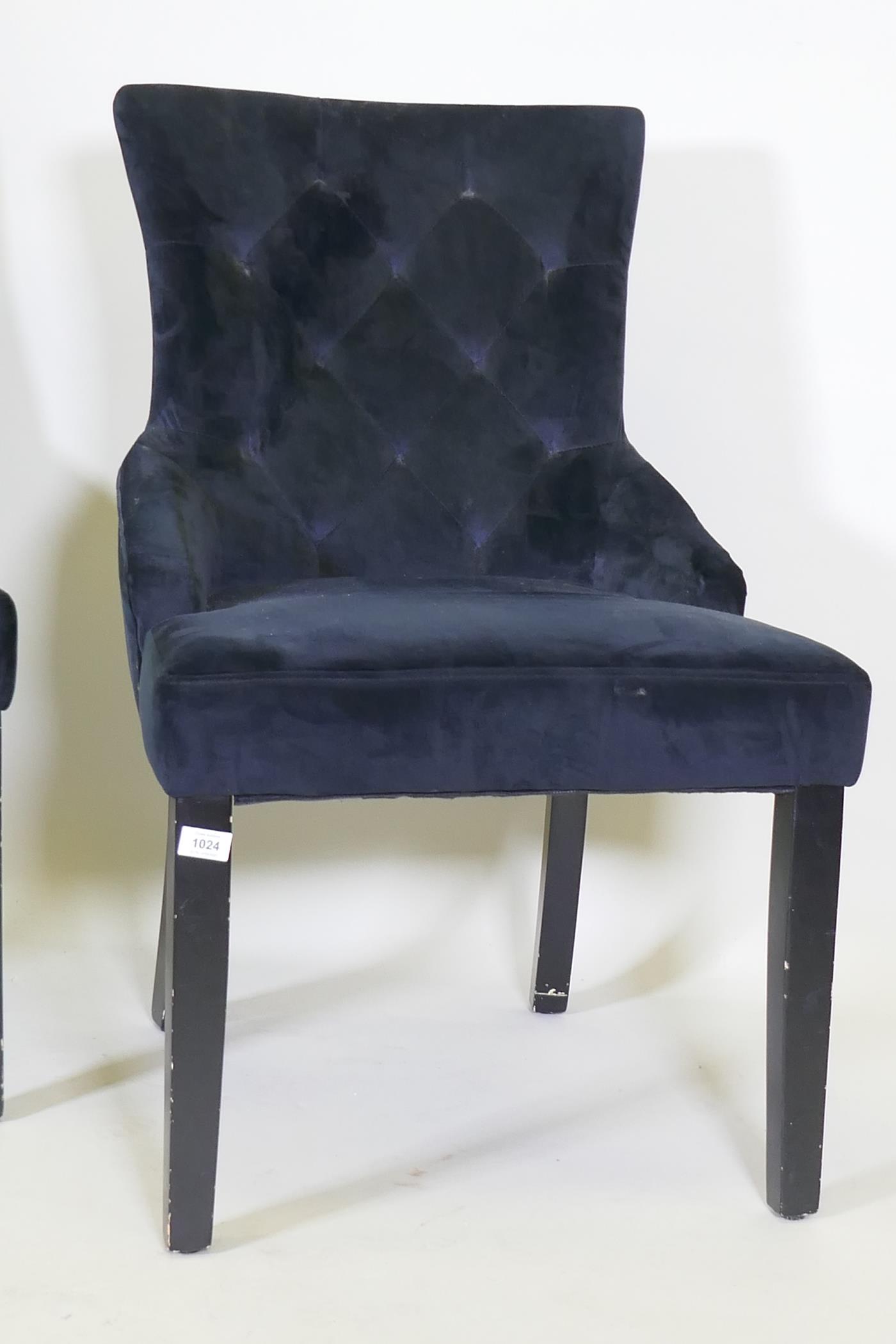 A pair of velvet side chairs with a decorative metal ring knocker to back - Image 2 of 4