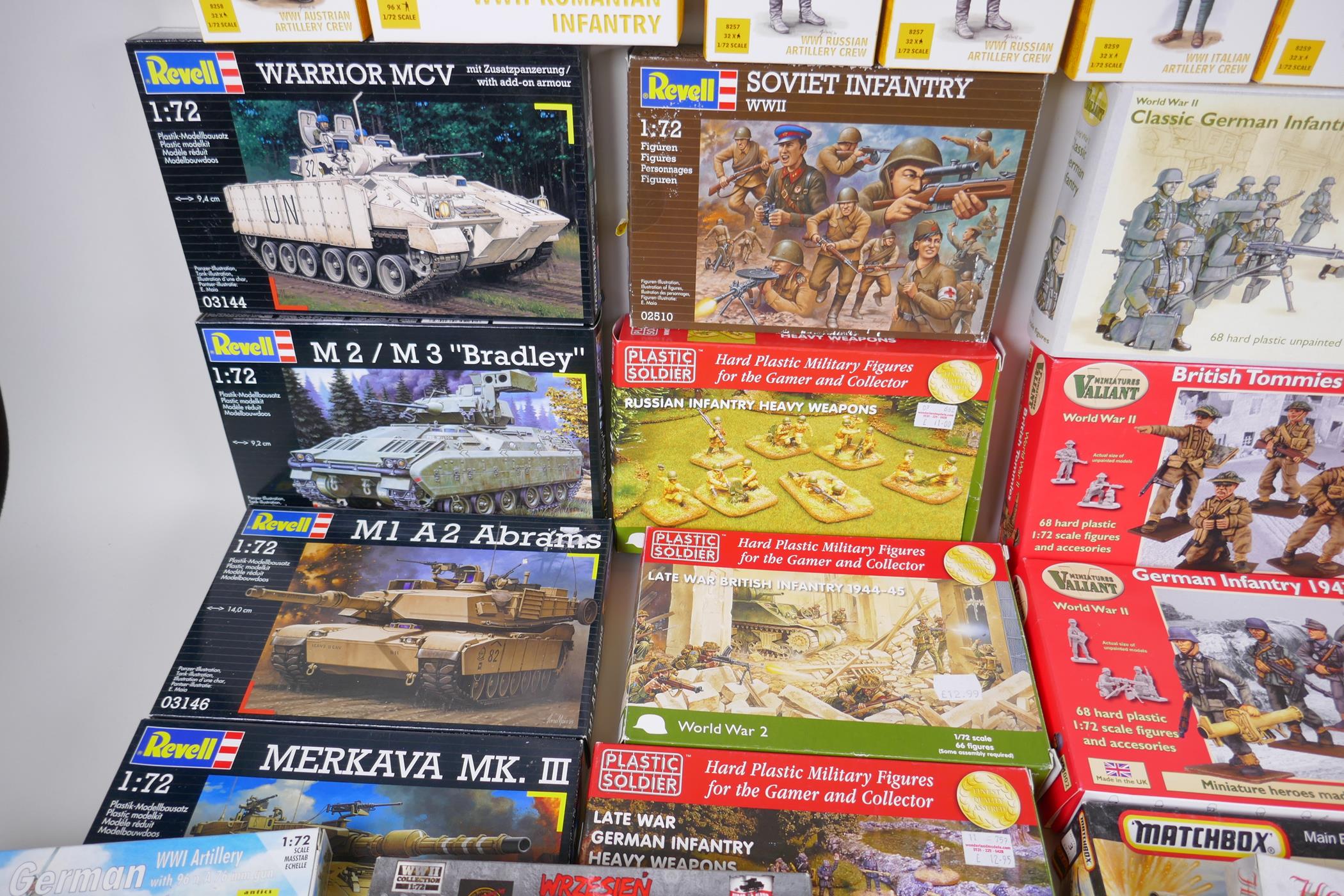 A large collection of boxed 1:72 scale Wargaming/Diorama Miniatures (Troops and vehicles) by Valiant - Image 6 of 10