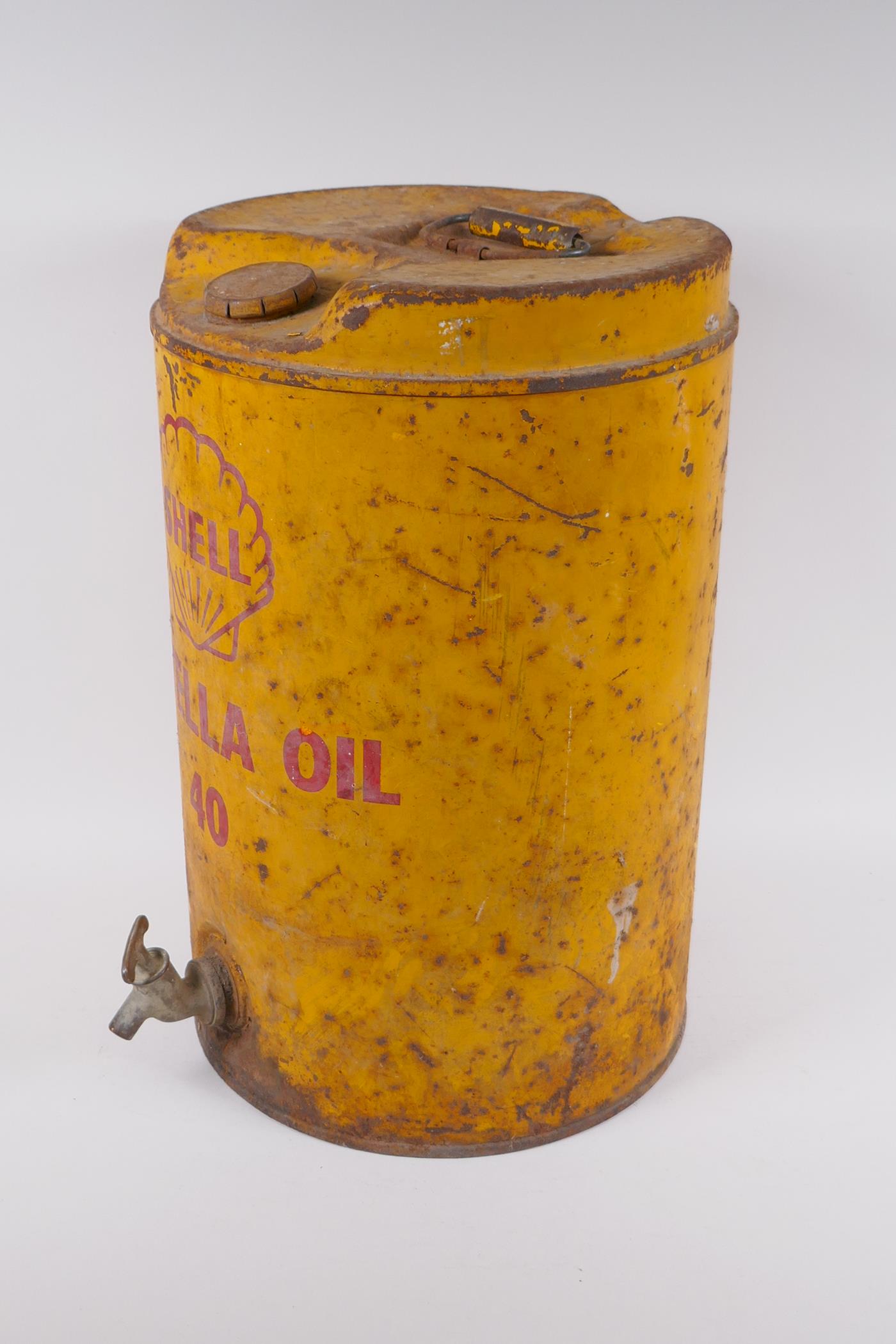 A vintage Shell Rotella Oil 40 1 gallon can, 44cm high x 28cm diameter - Image 2 of 3