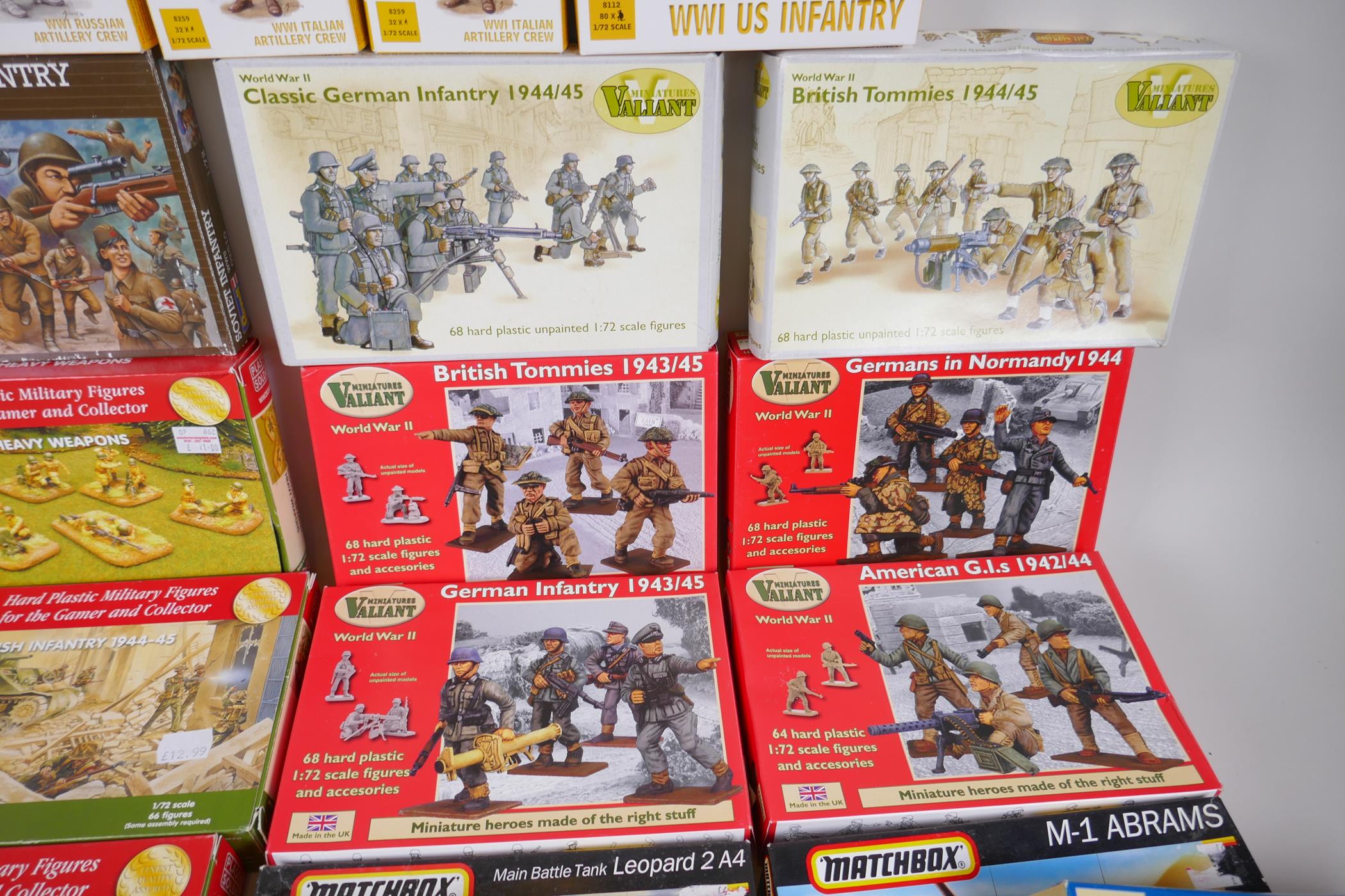 A large collection of boxed 1:72 scale Wargaming/Diorama Miniatures (Troops and vehicles) by Valiant - Image 5 of 10