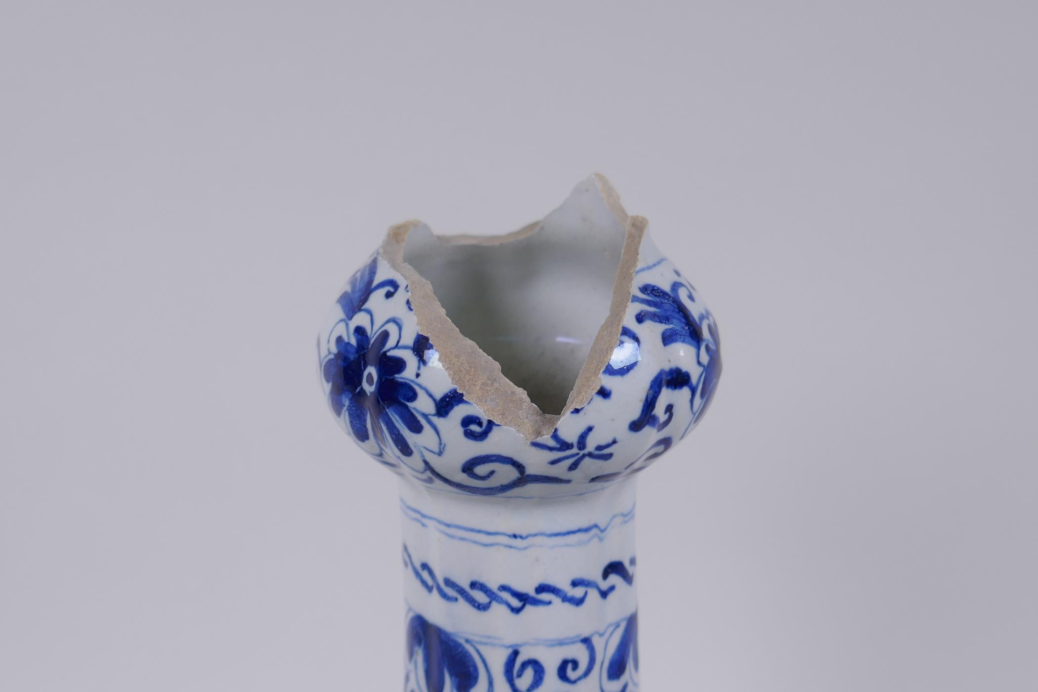 An C18th/C19th Delft blue and white garlic head shaped vase, decorated with birds, flowers and - Image 5 of 7