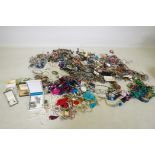 A quantity of costume jewellery