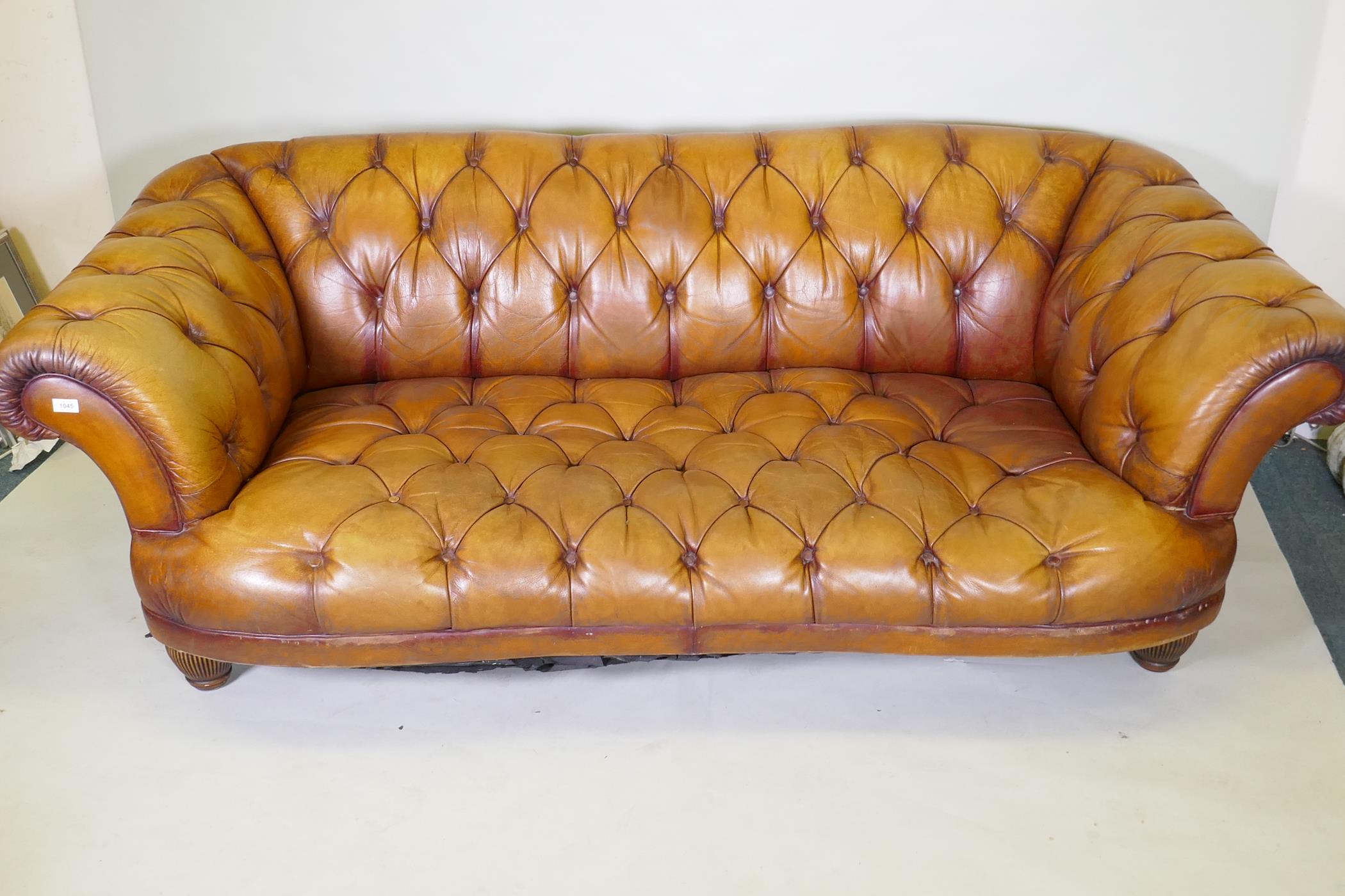 A Tetrad button leather Chesterfield style sofa, 2109cm wide - Image 2 of 3