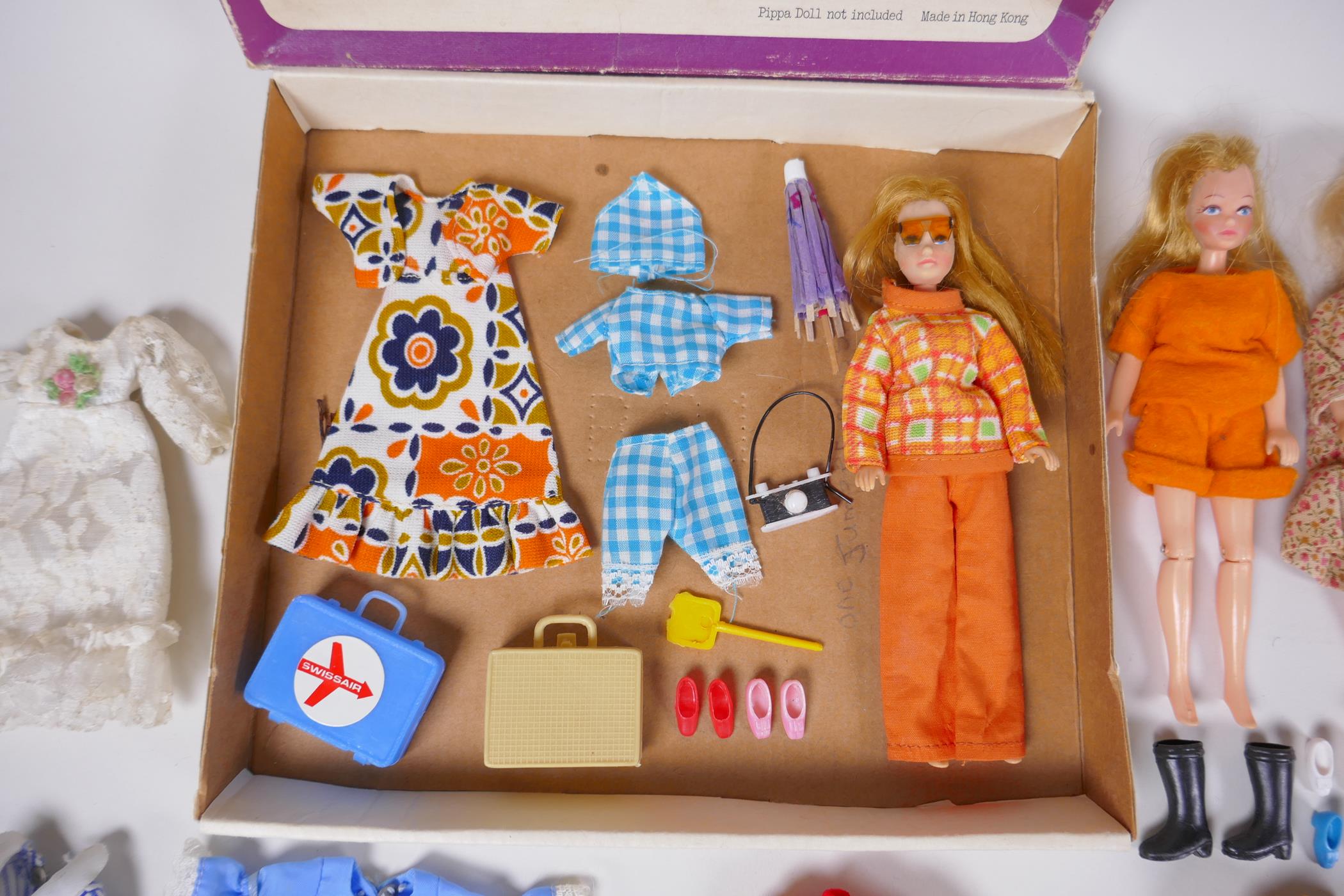 Eight Palitoy Pippa and Friends dolls, including a boxed Pippa the Holiday Girl, 2 loose Pippas, a - Image 3 of 9