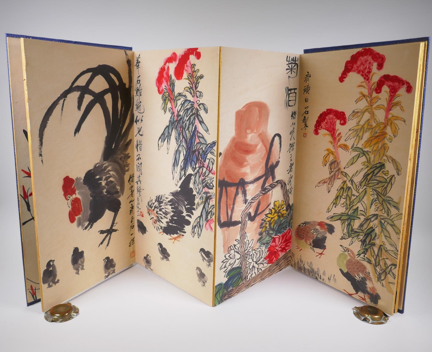 A Chinese printed concertina watercolour book depicting insects, birds, flowers and fruit, 30 x 59cm - Image 4 of 8