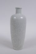 A Chinese crackleglaze porcelain vase, 22cm high