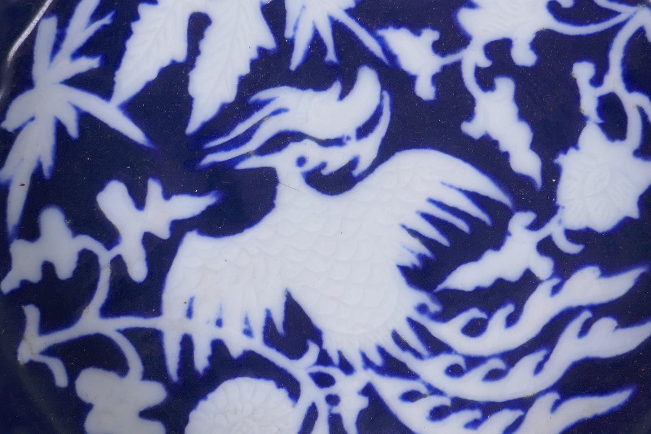 A Chinese blue and white porcelain steep sided dish of lobed form with phoenix and floral - Image 3 of 5