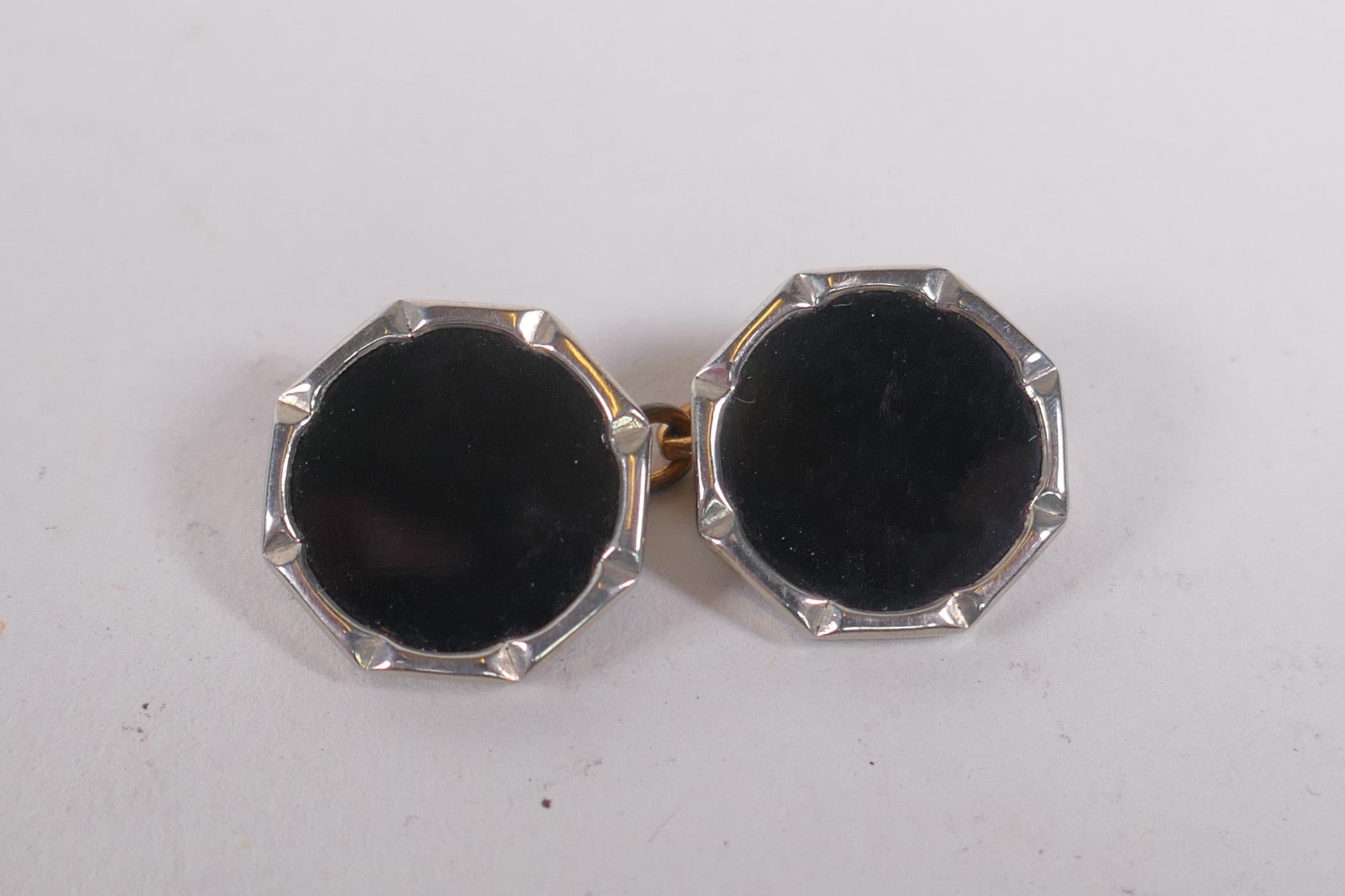 A cased set of black enamel and white metal cufflinks and studs, 1 stud missing - Image 3 of 3