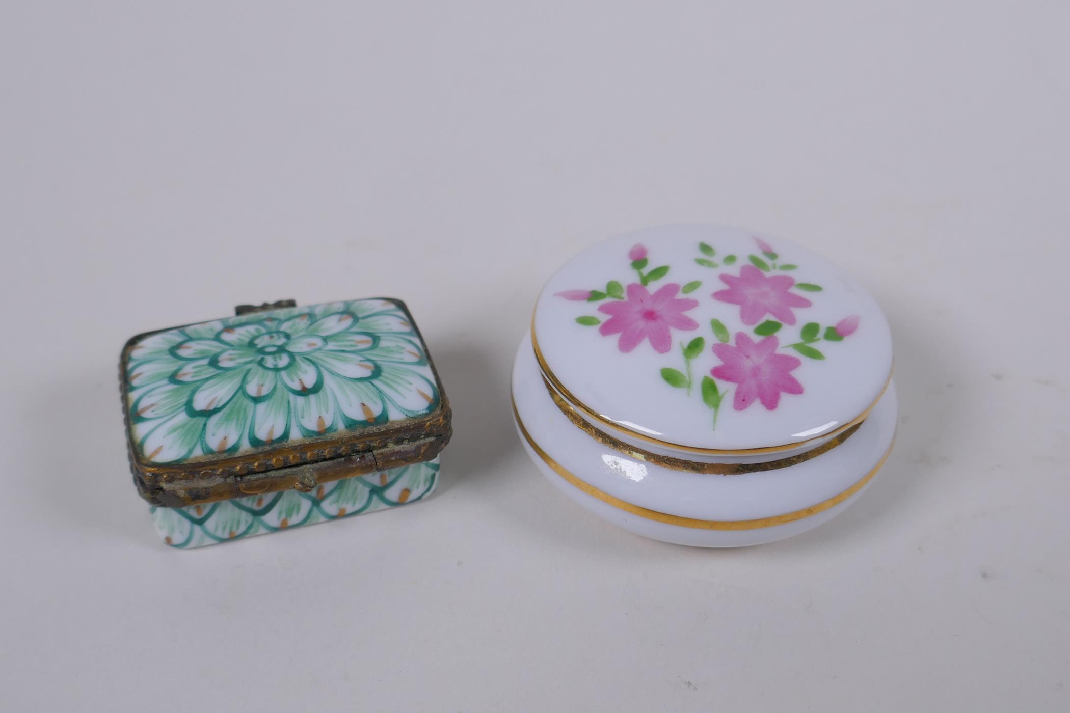 Four Limoges hand painted porcelain trinket/pill boxes with floral decoration, and two Halcyon - Image 4 of 8
