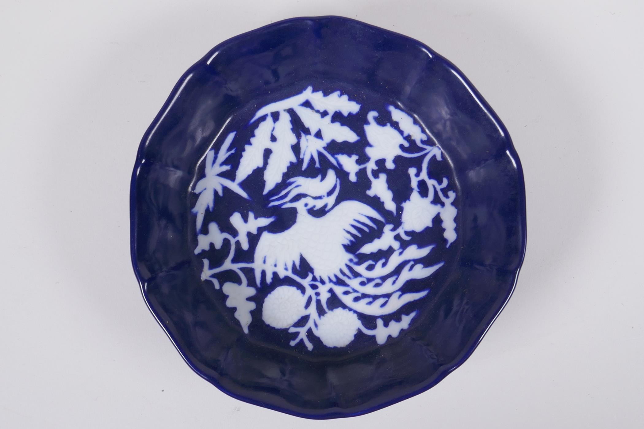 A Chinese blue and white porcelain steep sided dish of lobed form with phoenix and floral - Image 2 of 5
