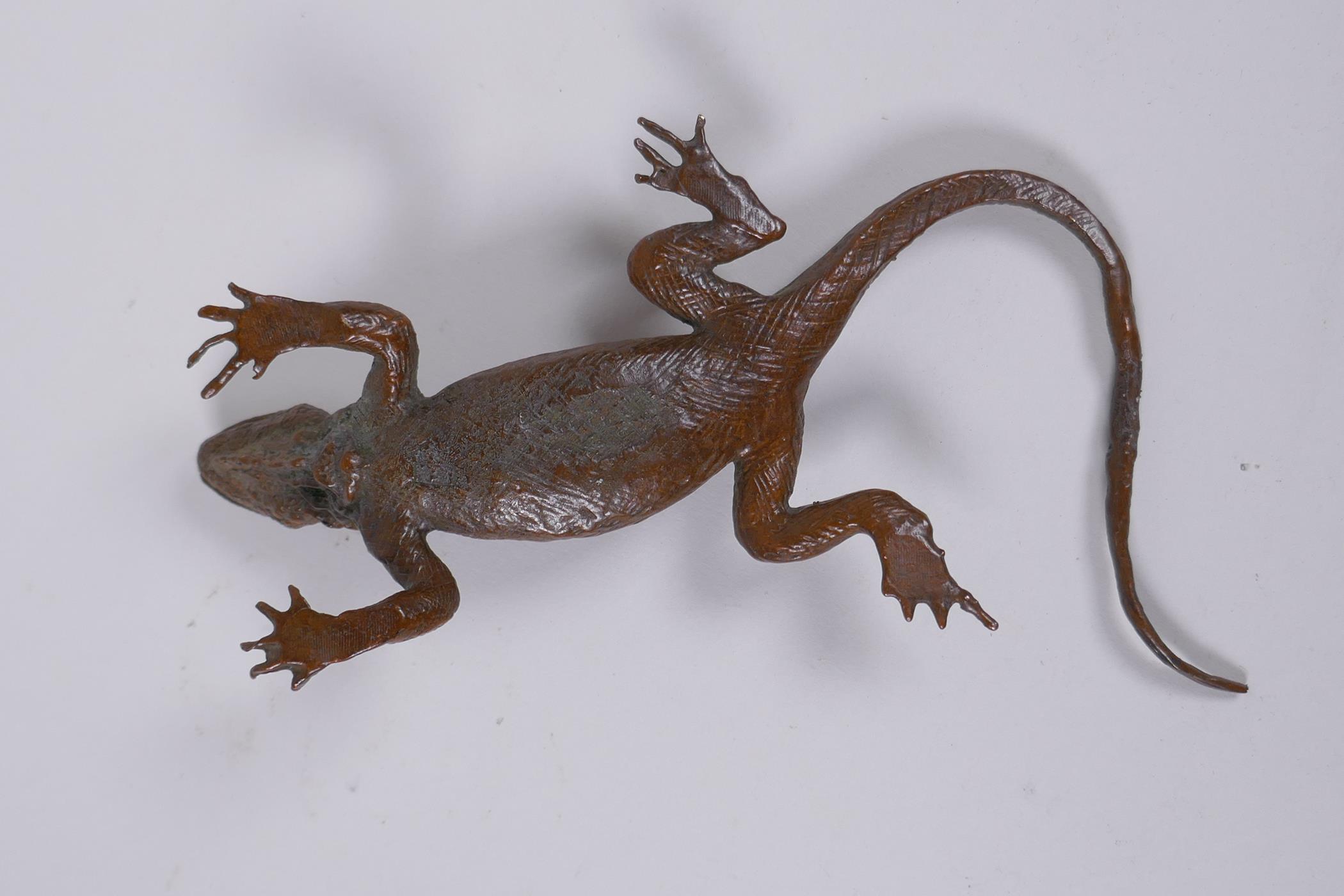 A Japanese style bronze okimono lizard, impressed mark to the base, 15cm long - Image 3 of 4