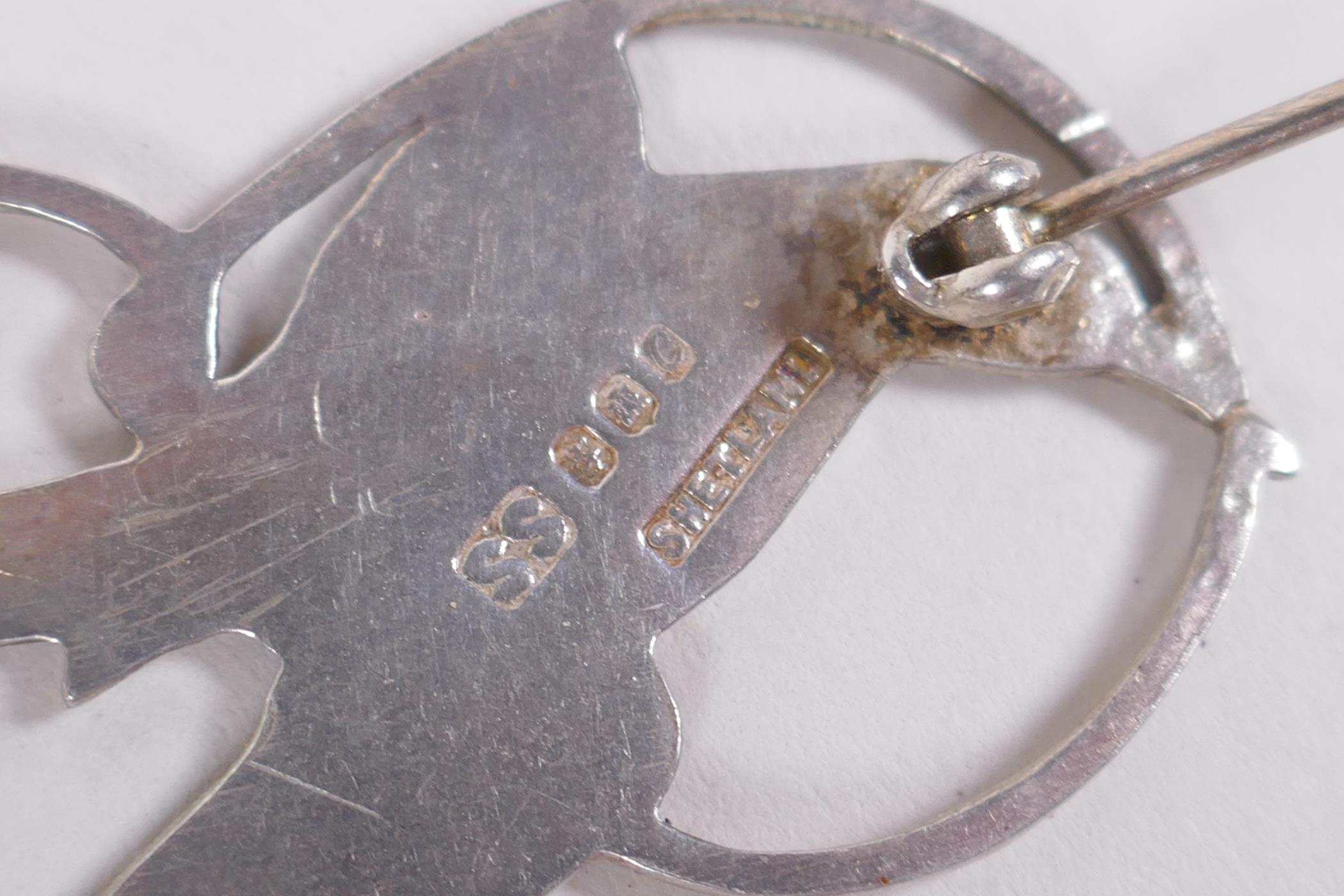 A Shetland Silvercraft swallow brooch, Edinburgh 1977, 4cm - Image 2 of 2