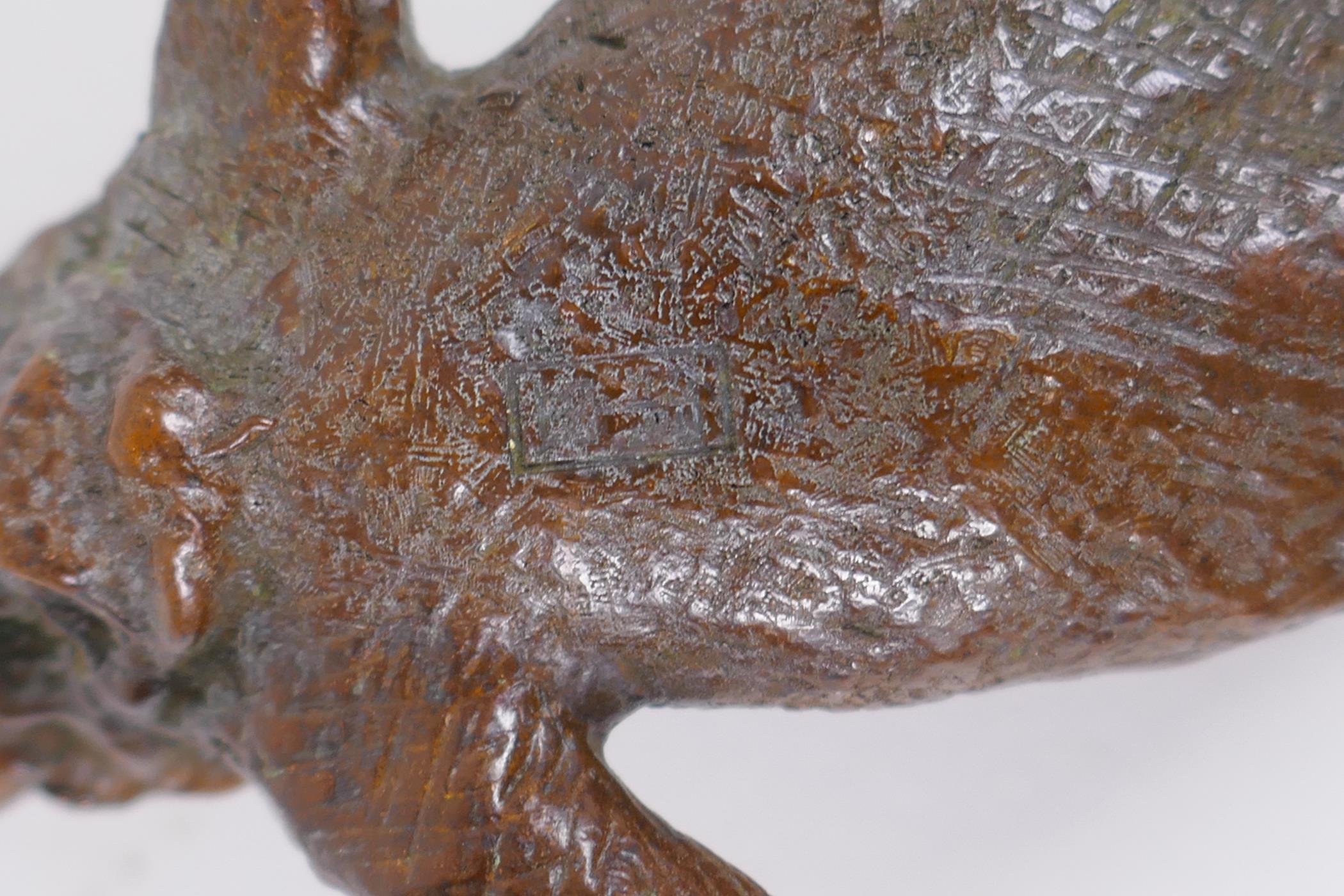 A Japanese style bronze okimono lizard, impressed mark to the base, 15cm long - Image 4 of 4