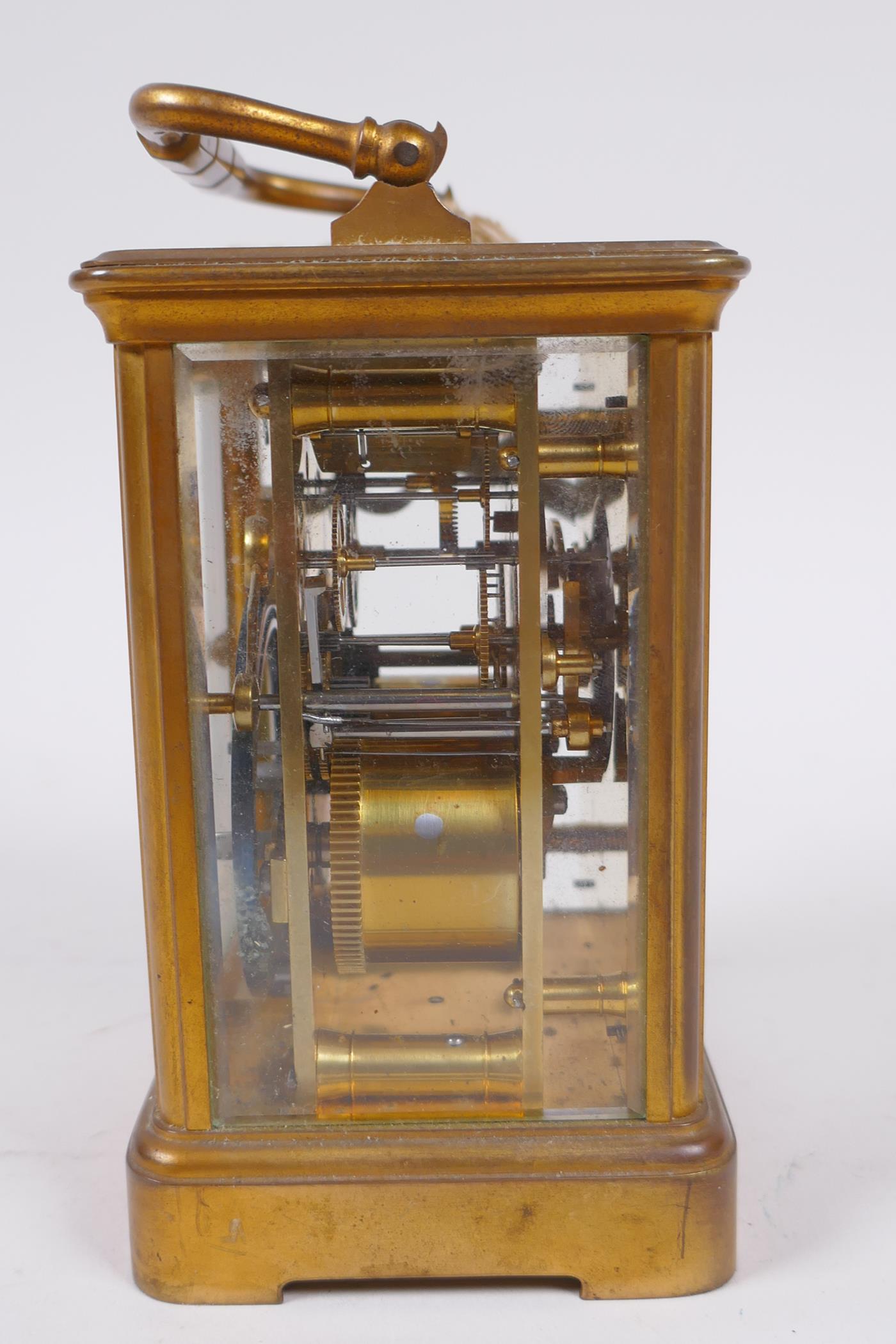 An early C20th French brass carriage clock striking on a gong by Richard & Cie,9 x 8cm, 14cm high - Image 3 of 6