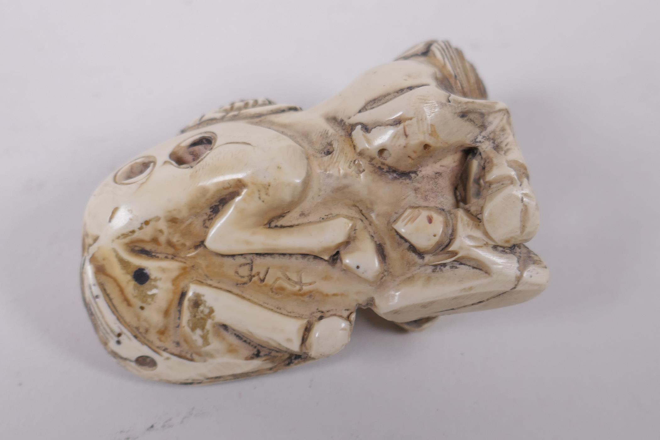Three Japanese composition netsuke in the form of horses and toads, 5cm - Image 7 of 7