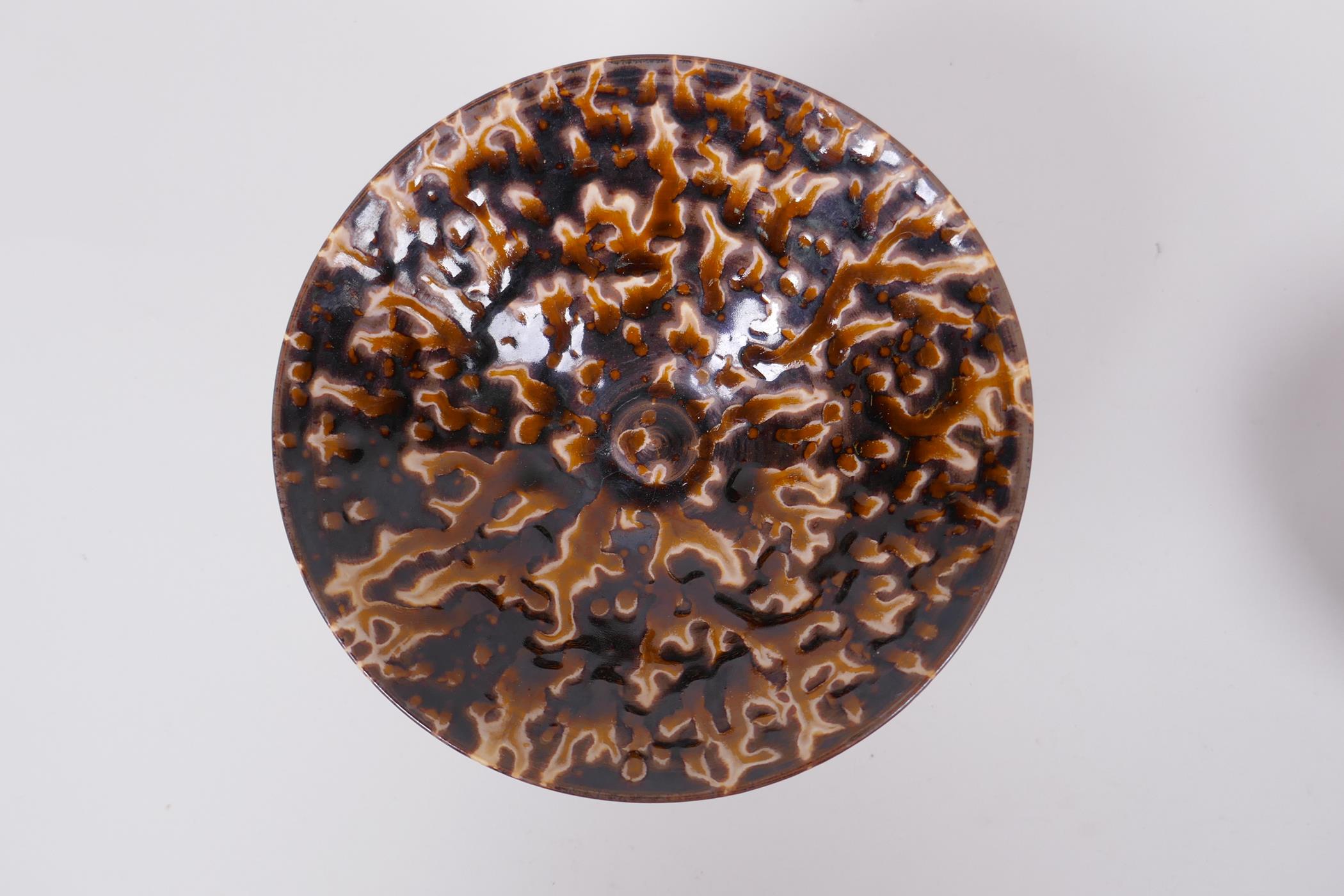 A Chinese Jizhou Kiln stem bowl with tortoise shell glaze, and a similar bowl, 12cm high - Image 3 of 6