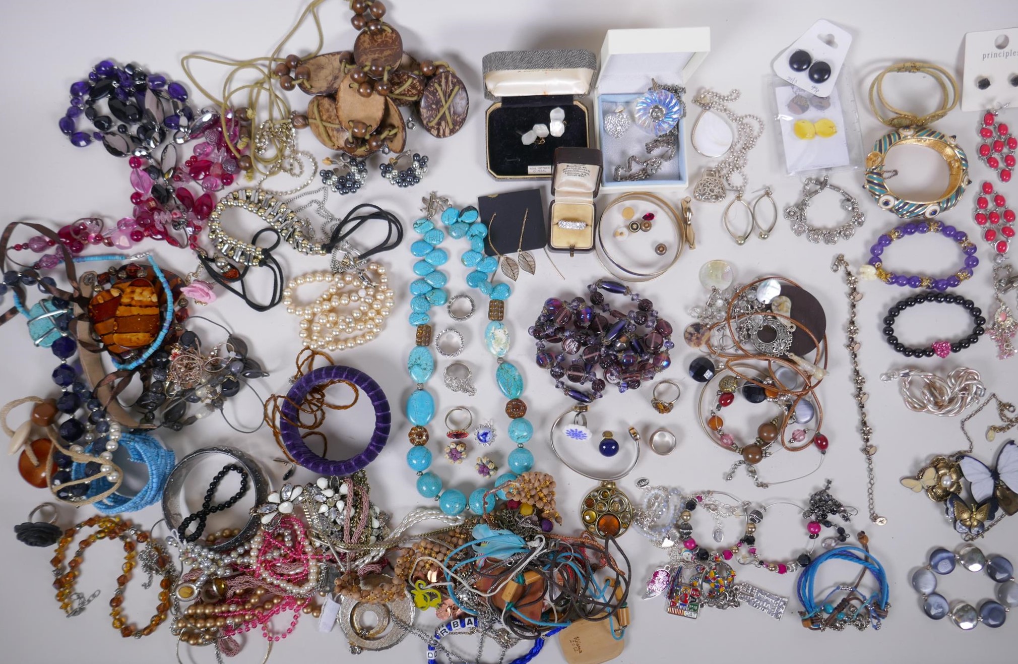 A collection of vintage costume jewellery including necklaces, bracelets, bangles, rings etc
