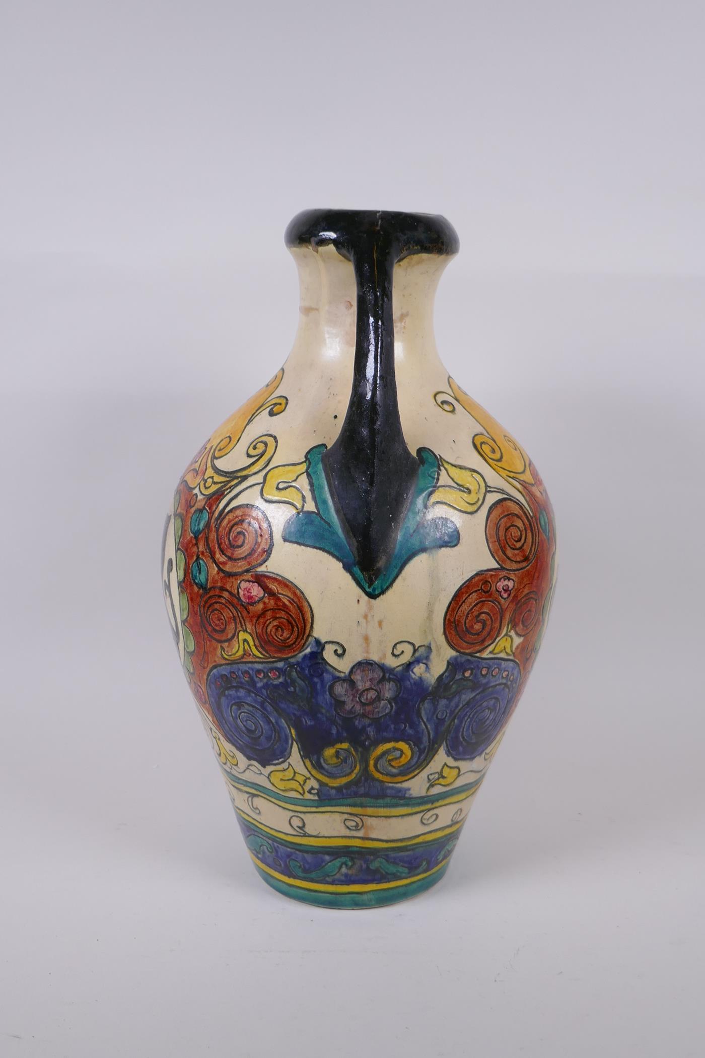An Majolica amphora decorated with rampant lions, 38cm high - Image 4 of 5