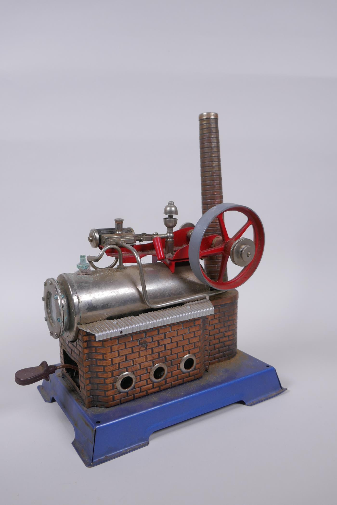 A Wilesco D14 Static Steam Engine, with original operating instructions, 20 x 14cm - Image 4 of 4