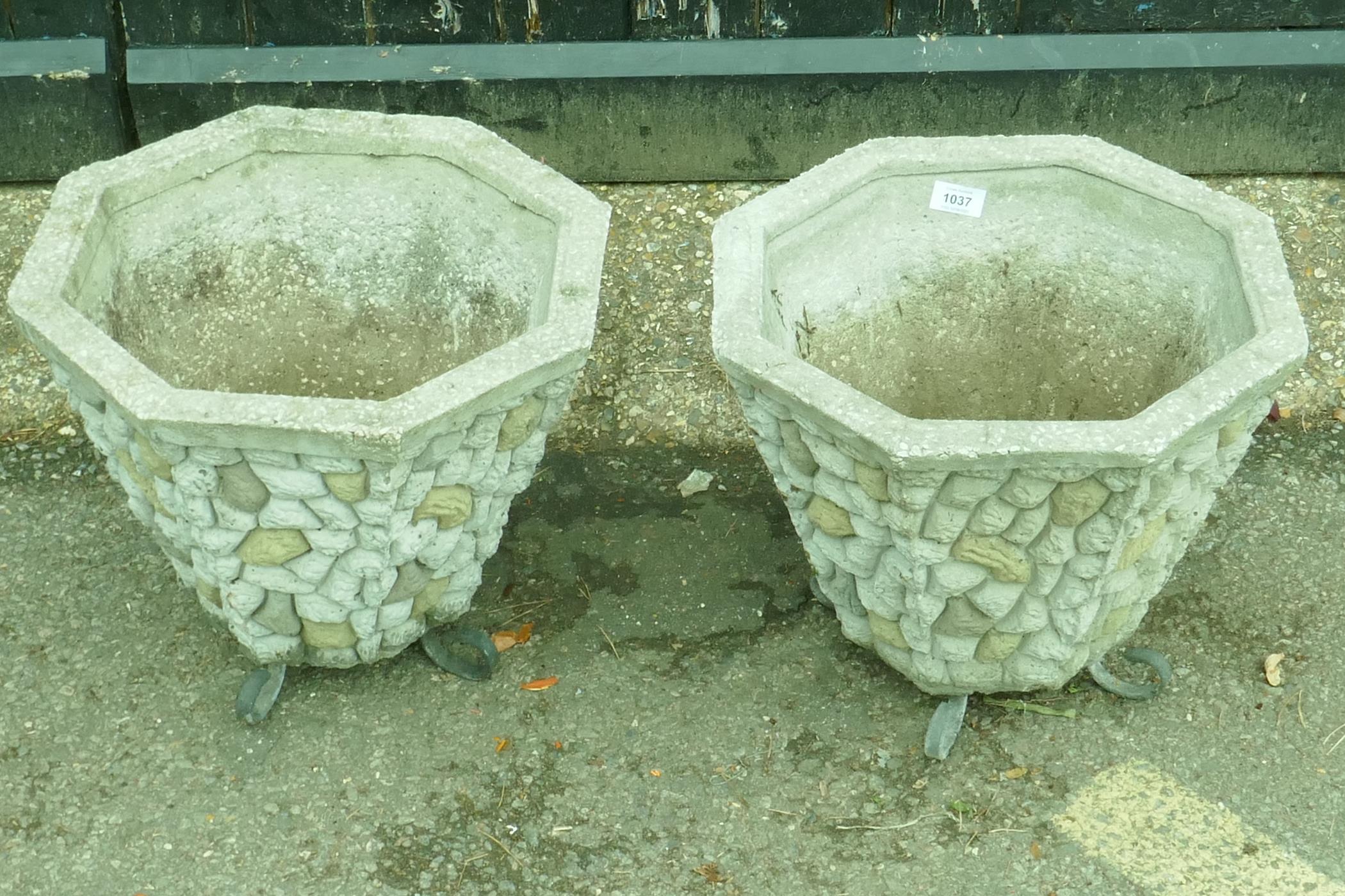 A pair of concrete garden planters, 34cm high - Image 2 of 2