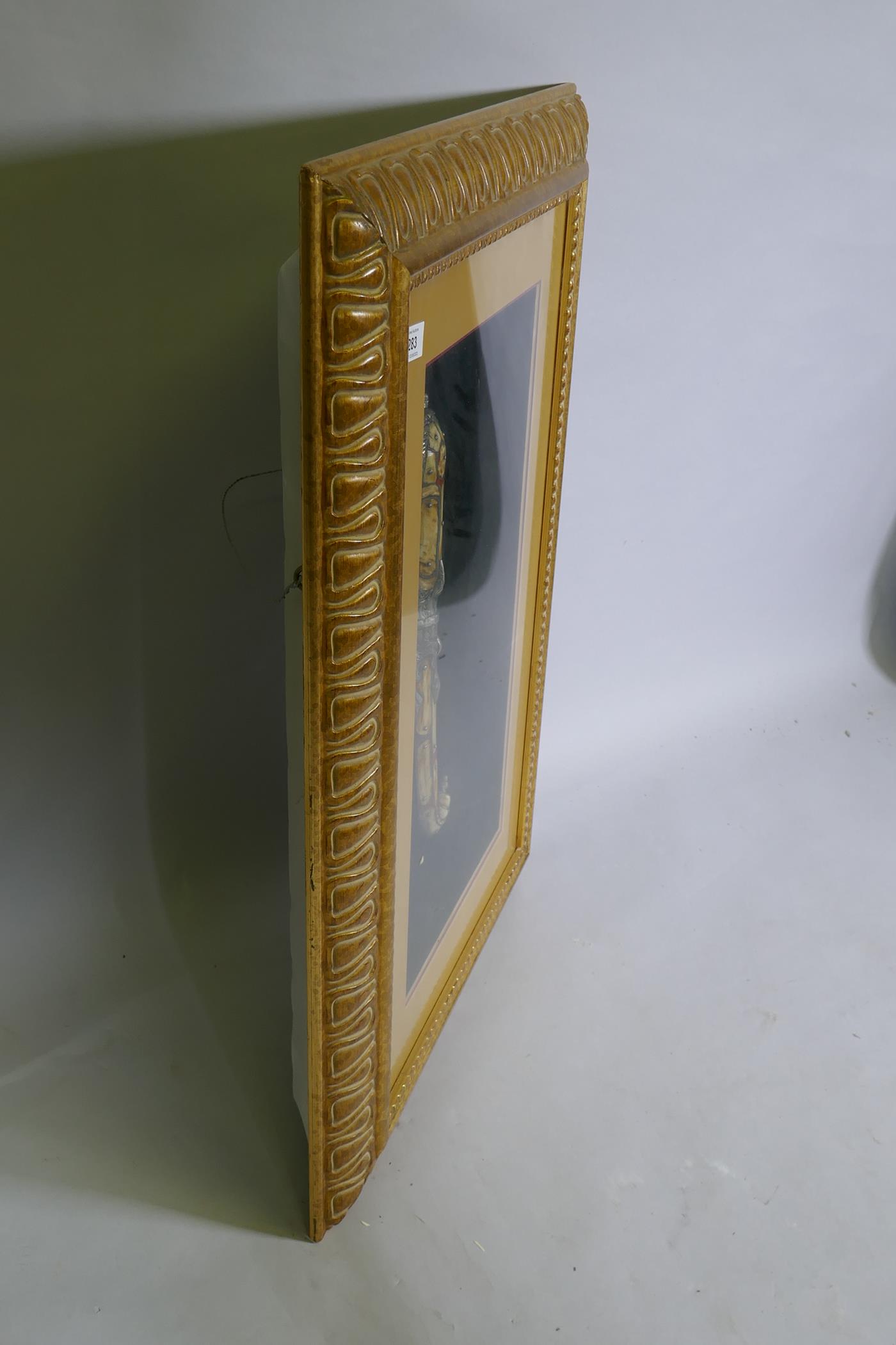 An Arab Jambiya dagger, mounted in a gilt frame, 55 x 80cm - Image 3 of 3