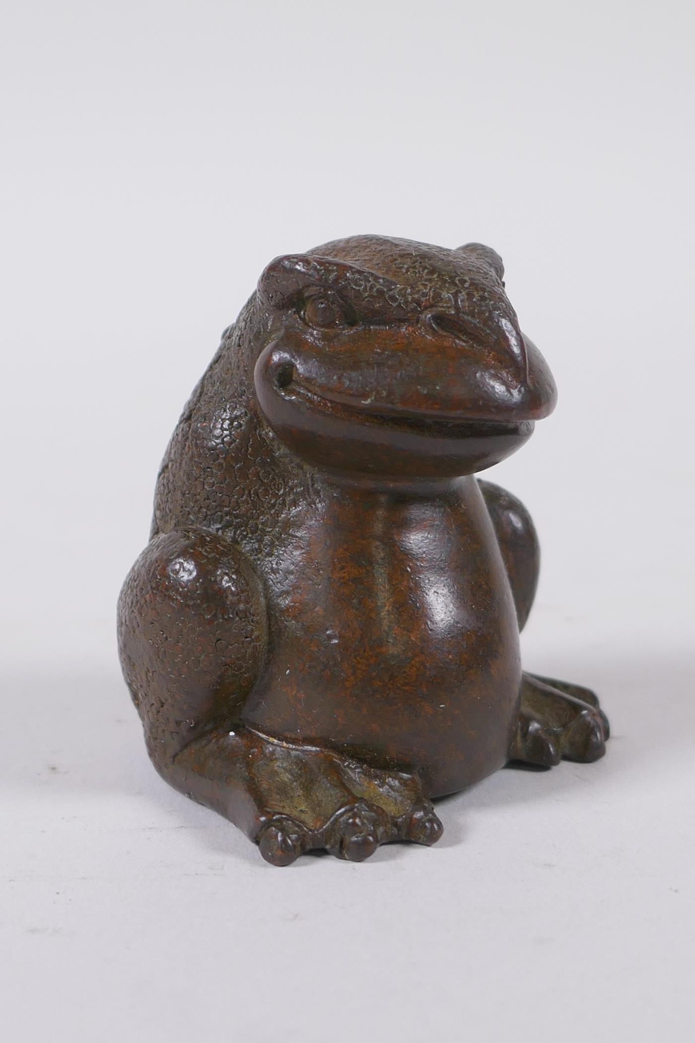 A Japanese style bronze okimono toad, impressed mark to base, 5cm high - Image 2 of 4