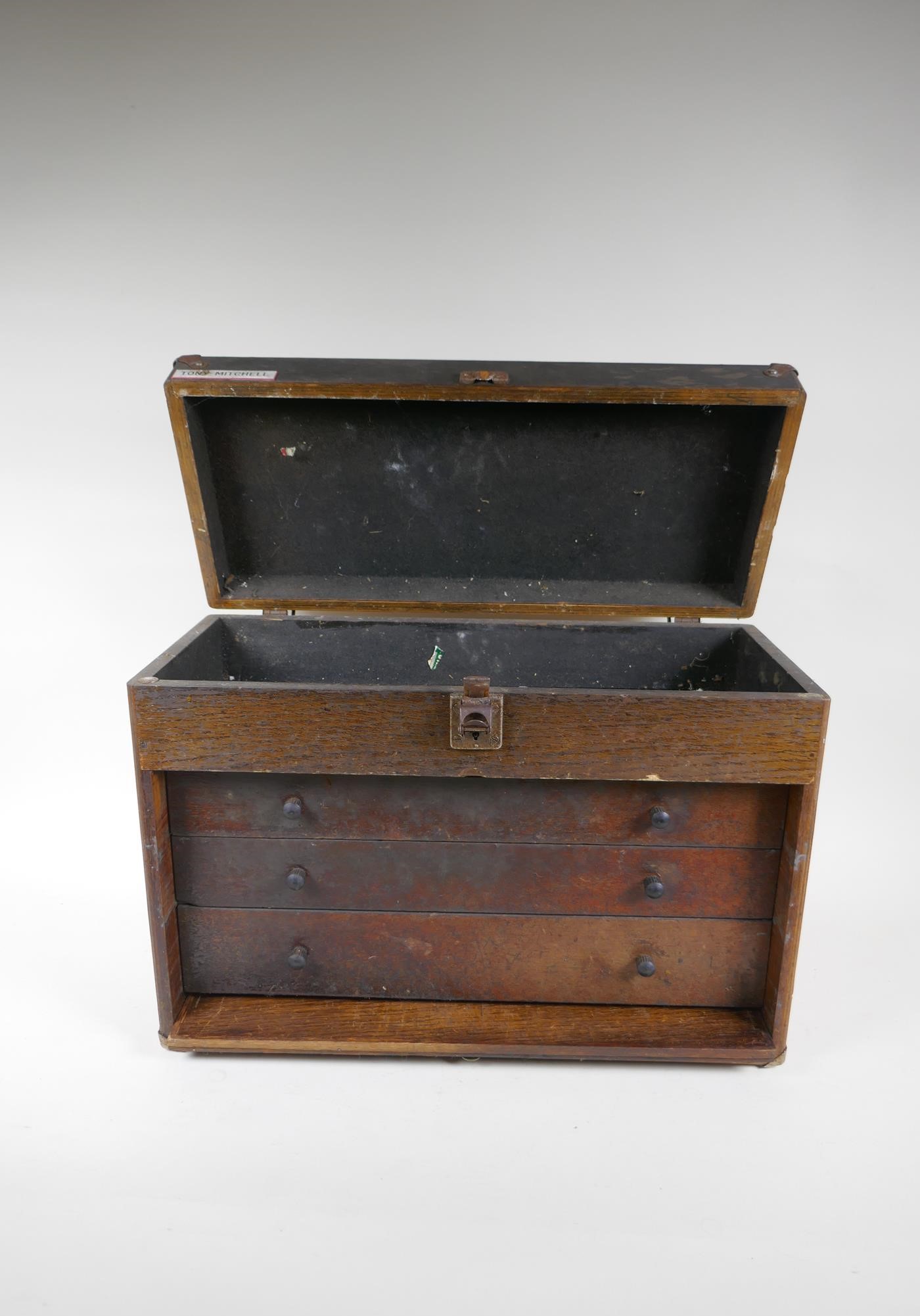 A vintage oak portable tool chest, 46 x 20cm, 33cm h