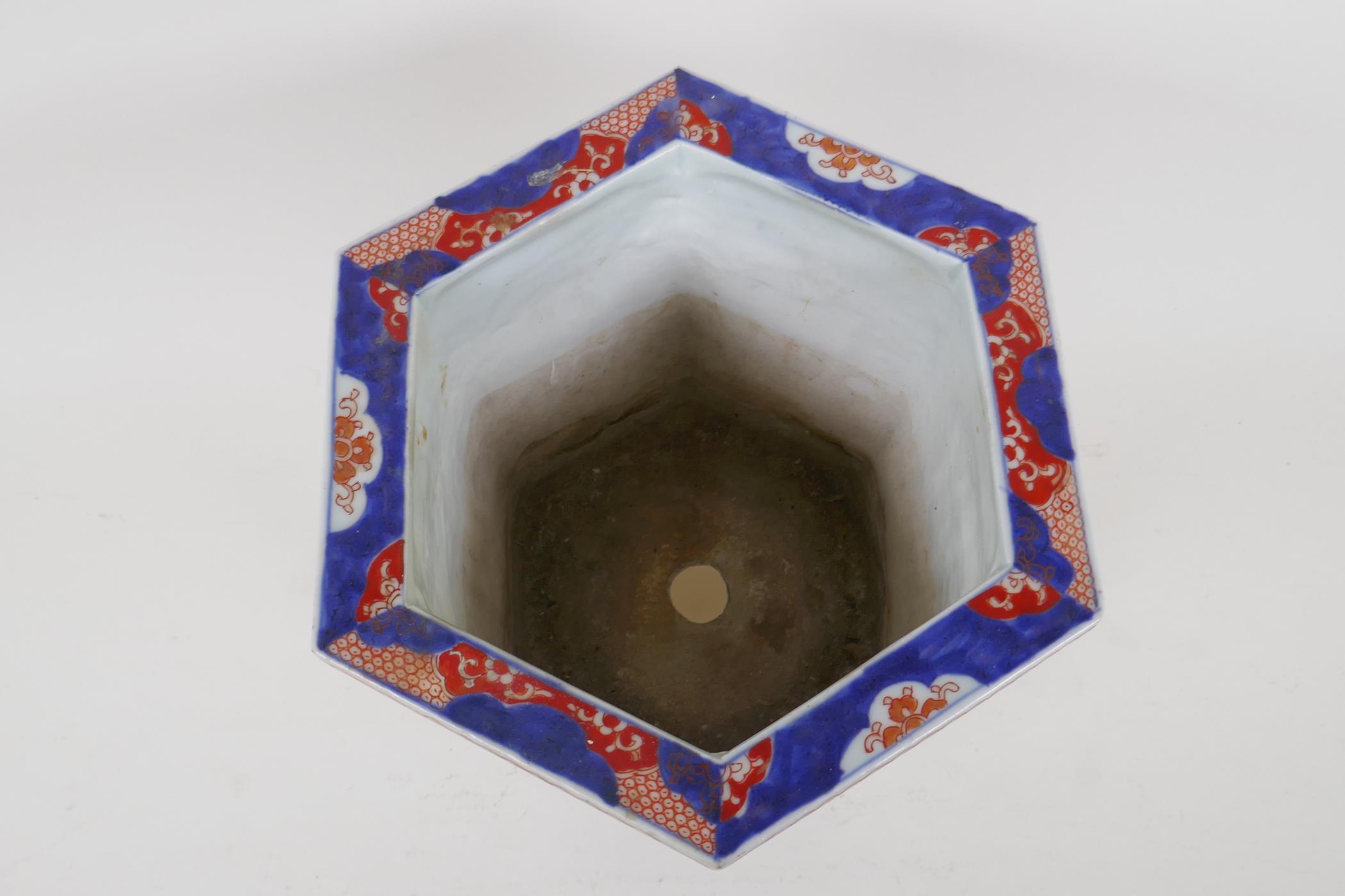 A C19th Chinese Imari porcelain planter of hexagonal form, with phoenix and floral decorative - Image 5 of 6