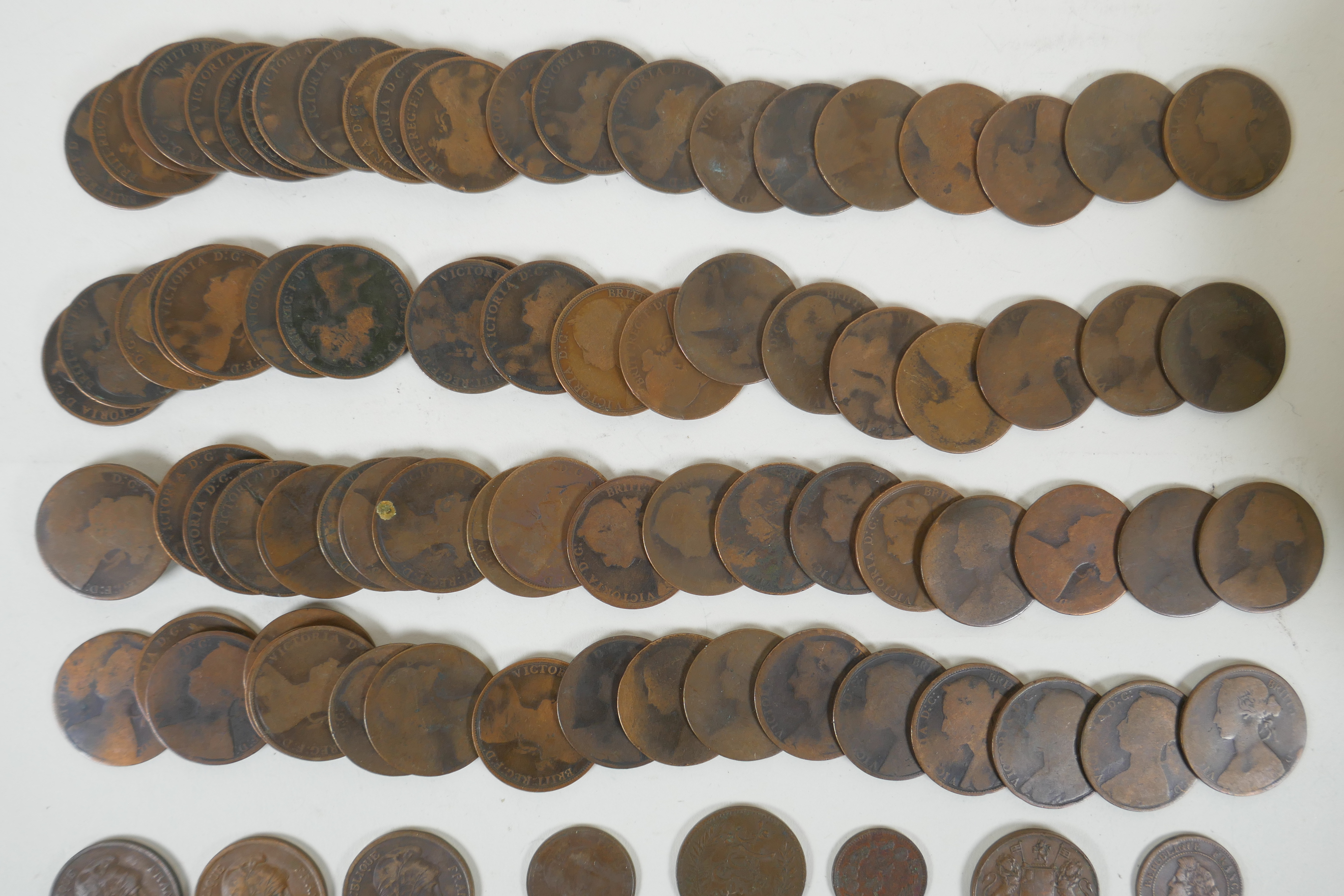 A large collection of assorted world coinage including a large quantity of Victorian copper pennies - Image 2 of 5