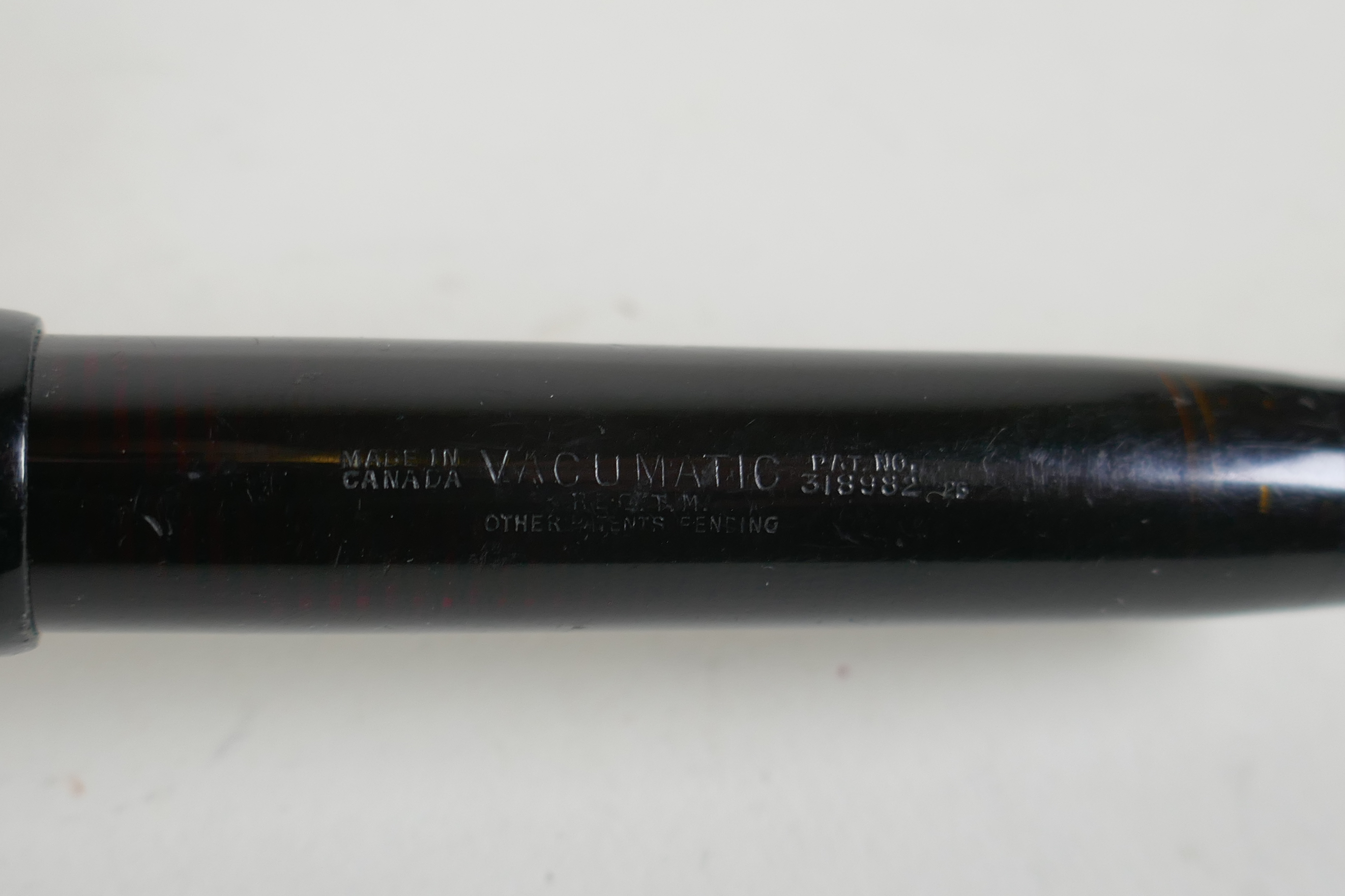A Parker Vacumatic fountain pen with large 14ct gold nib, made in Canada - Image 4 of 4