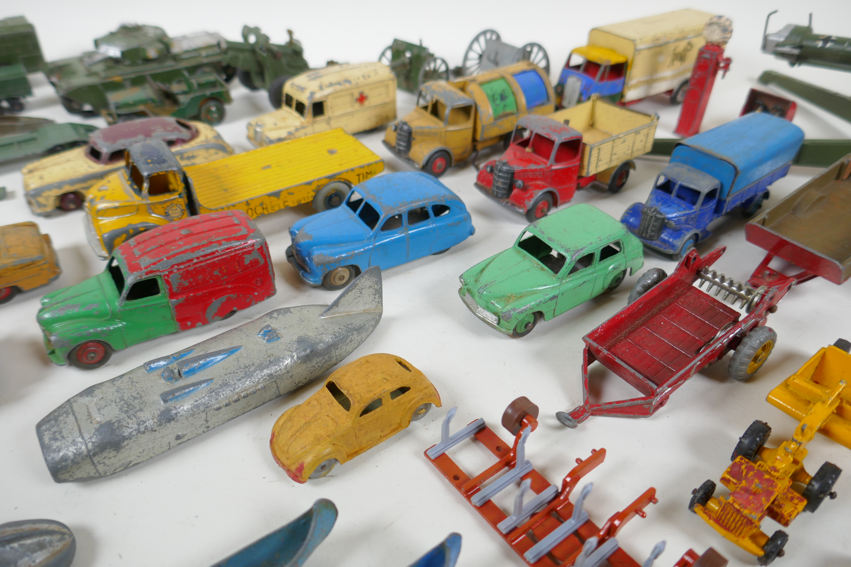 A collection of vintage die cast metal cars, trucks, military vehicles and farming vehicles, - Image 9 of 9