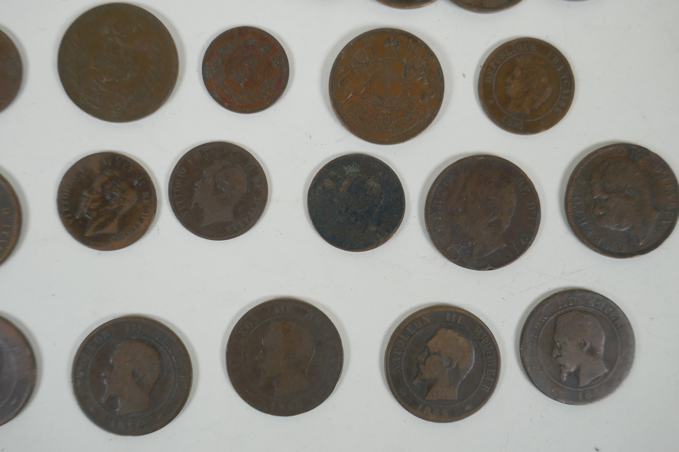 A large collection of assorted world coinage including a large quantity of Victorian copper pennies - Image 4 of 5