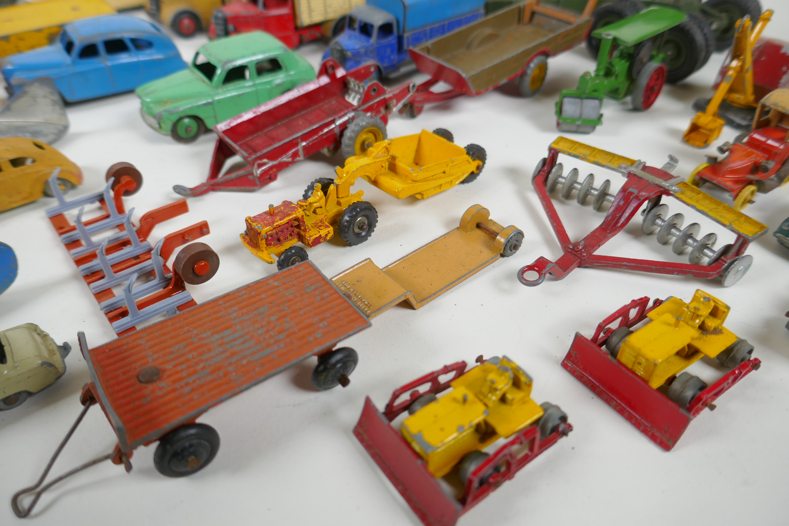 A collection of vintage die cast metal cars, trucks, military vehicles and farming vehicles, - Image 8 of 9