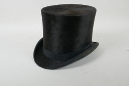 A top hat by W. Mackintosh of Berkeley, interior 16 x 20cm