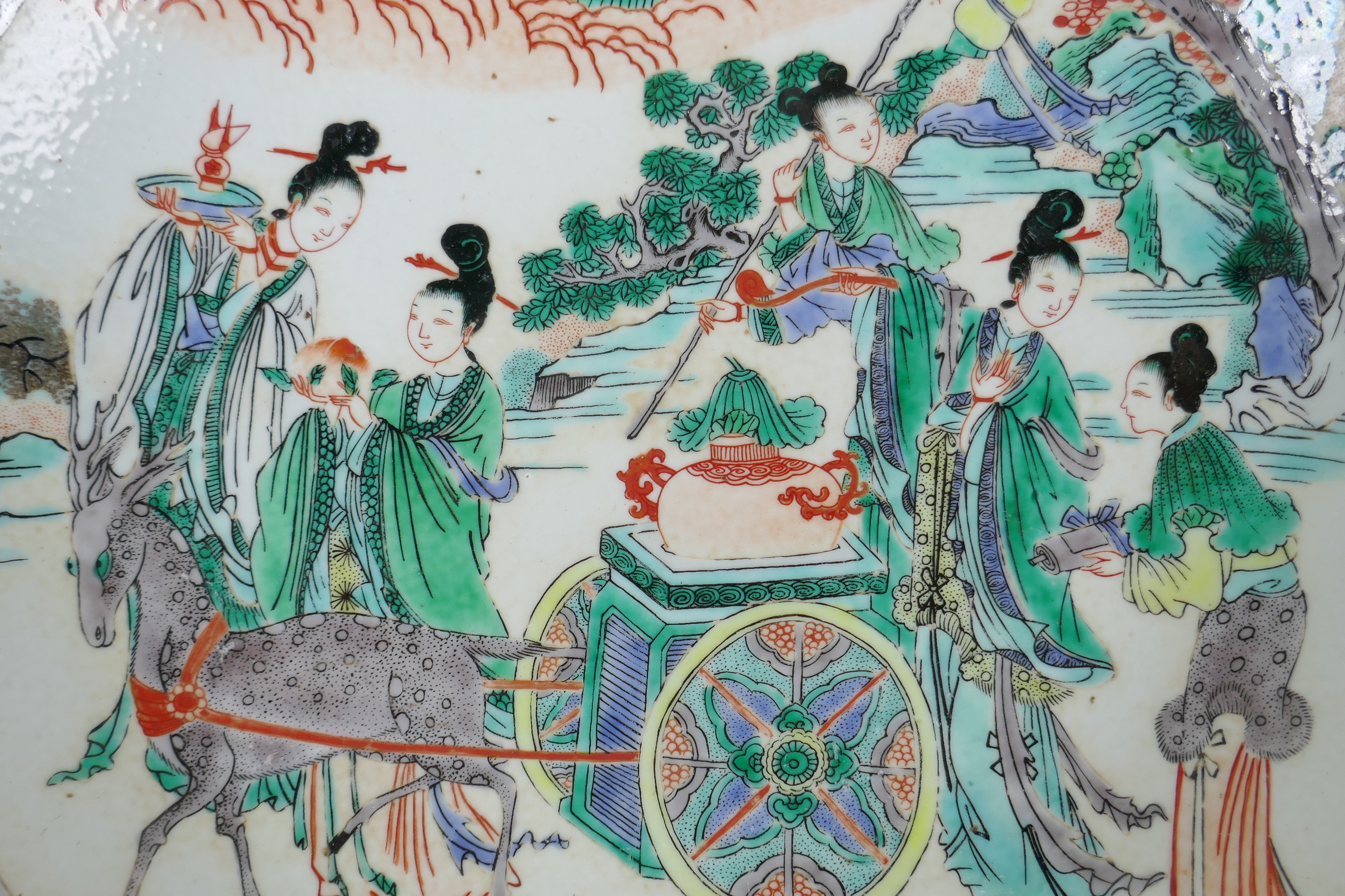 A Chinese KangXi style famille vert porcelain charger decorated with female travellers and deer - Image 3 of 6