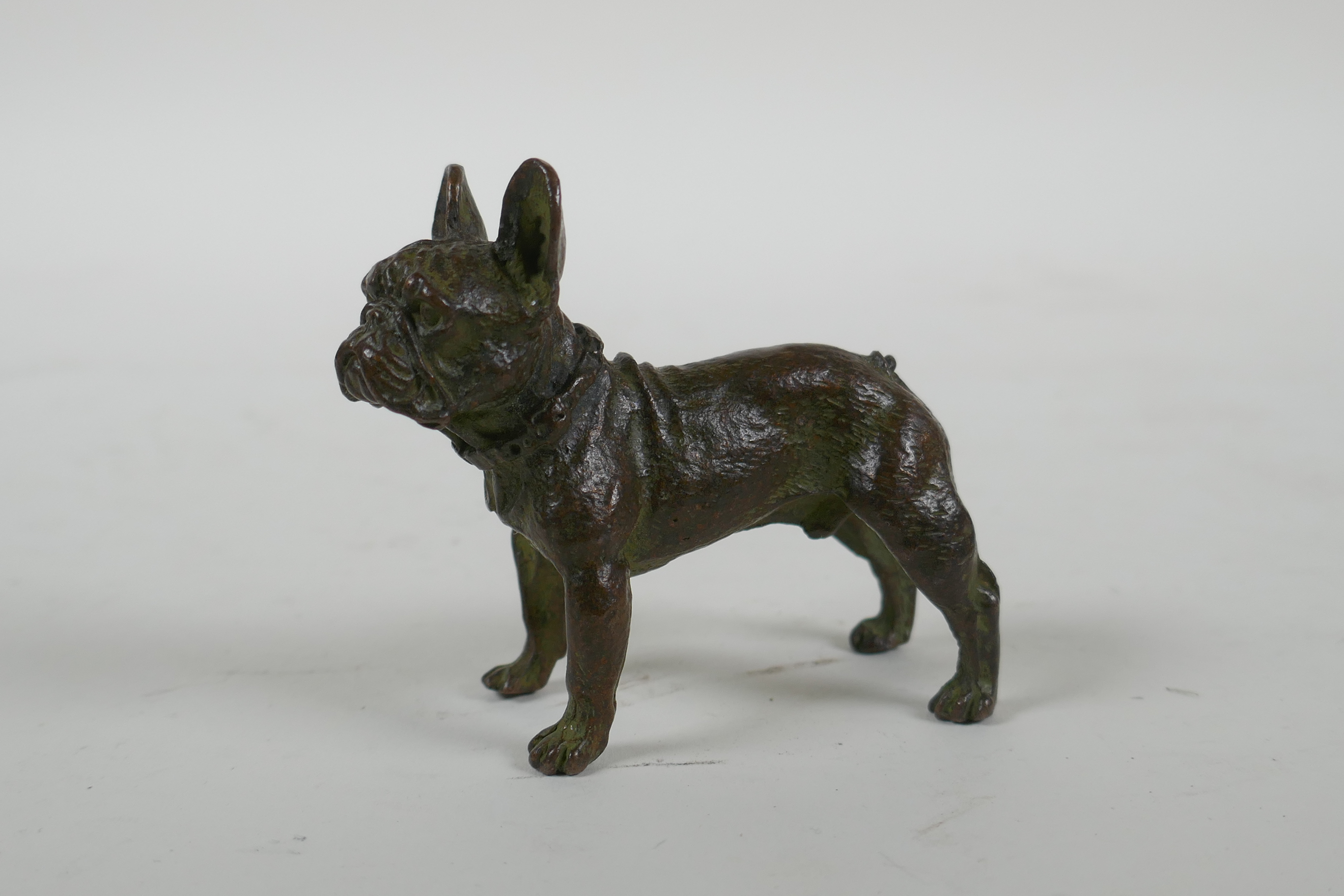 A bronze French bulldog, 7cm long