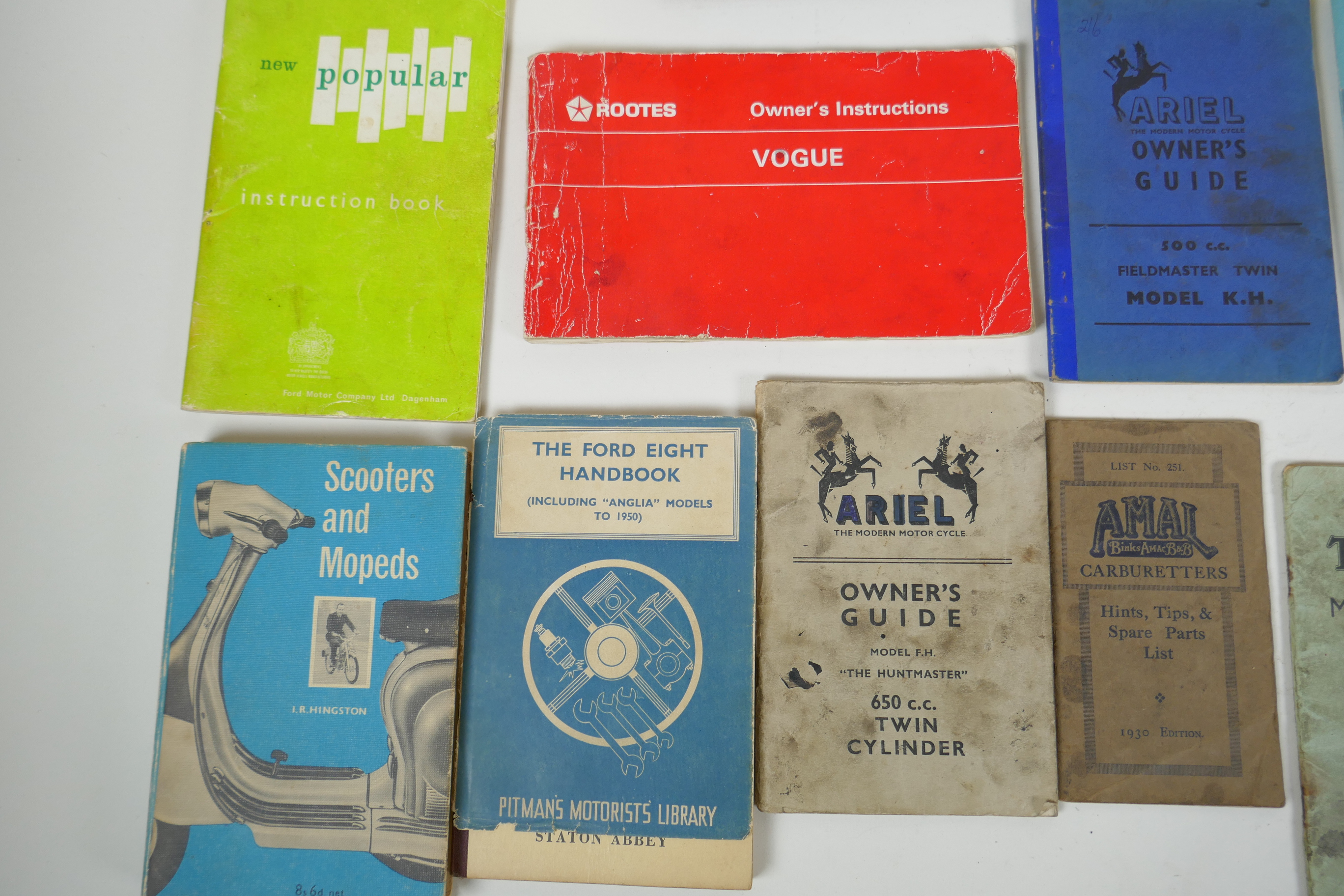 A quantity of vintage motoring manuals, including manuals for Lambretta, Austin 12 and 16, Chevrolet - Image 3 of 4