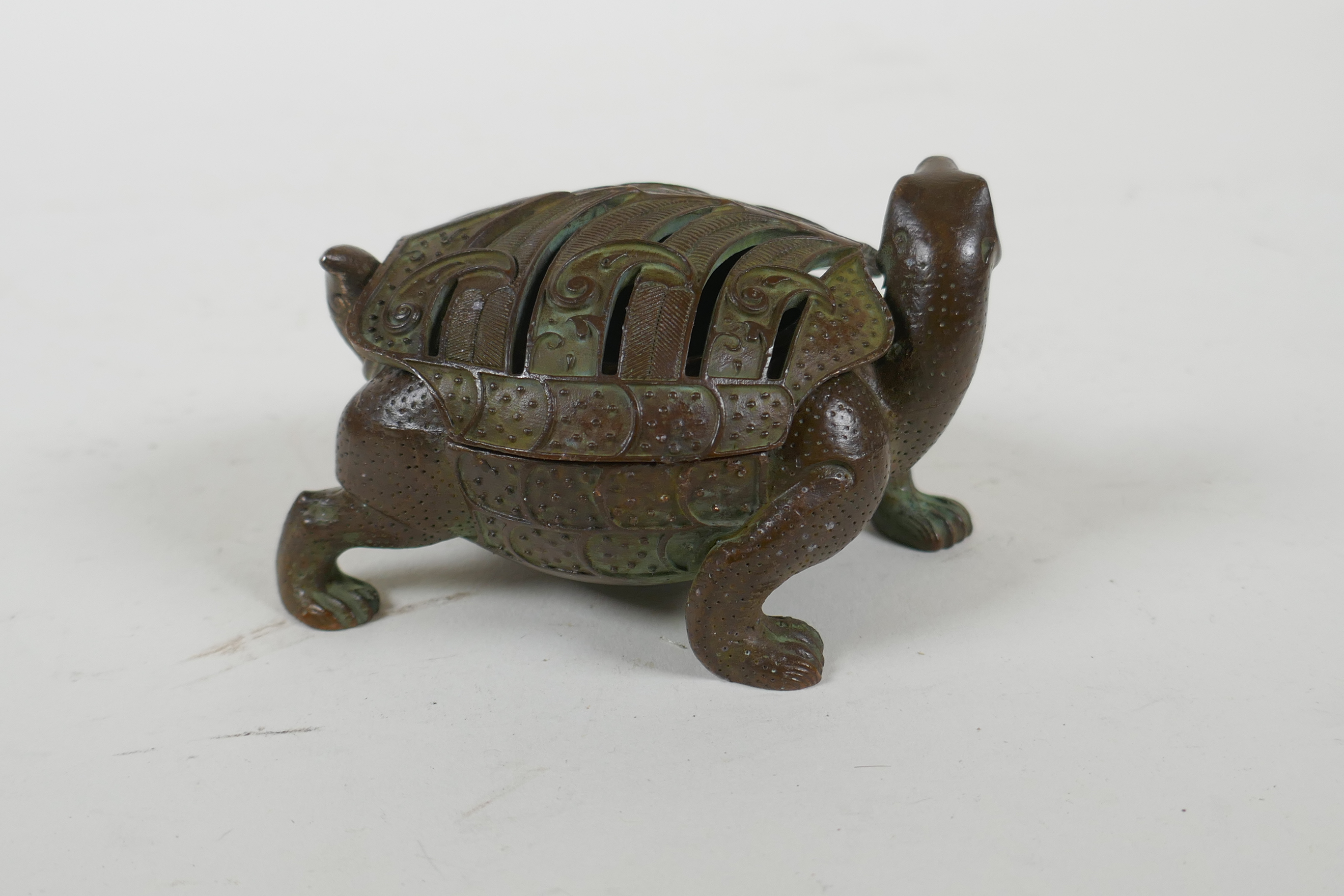 A Japanese bronze censer and cover in the form of a tortoise, 8cm long - Image 4 of 5
